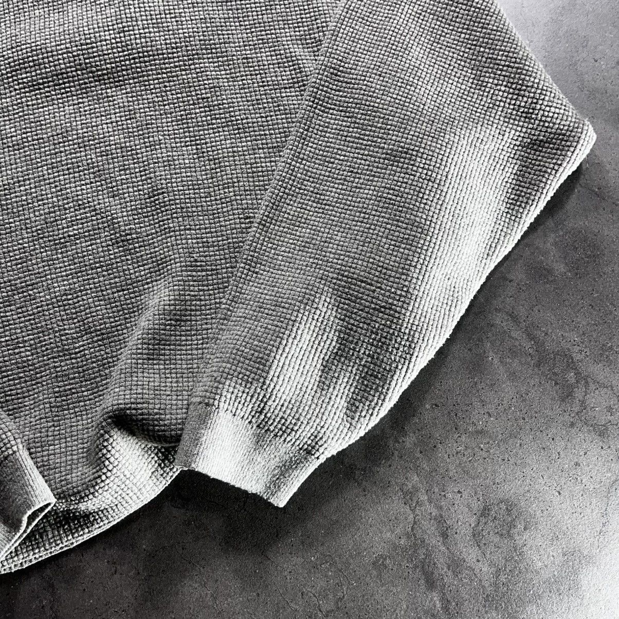 Fear of God Fear of God Essentials FOG Heavy Waffle Turtleneck Sweater Size US M / EU 48-50 / 2 - 11 Thumbnail