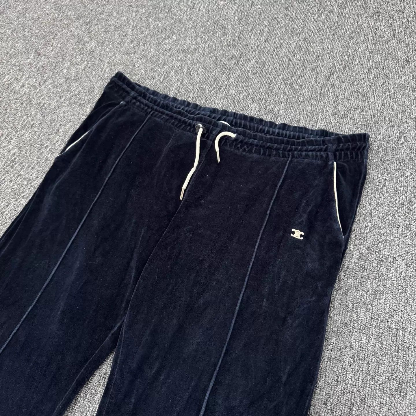 Celine Celine Velvet Triomphe Sweatpants XL 95 New Size 30" / US 8 / IT 44 - 4 Thumbnail