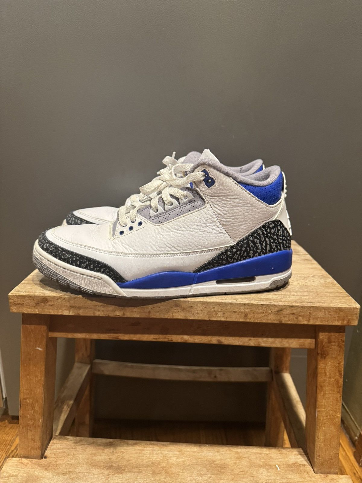 Jordan Brand Jordan 3 Retro “Racer Blue” Size US 11 / EU 44 - 1 Thumbnail