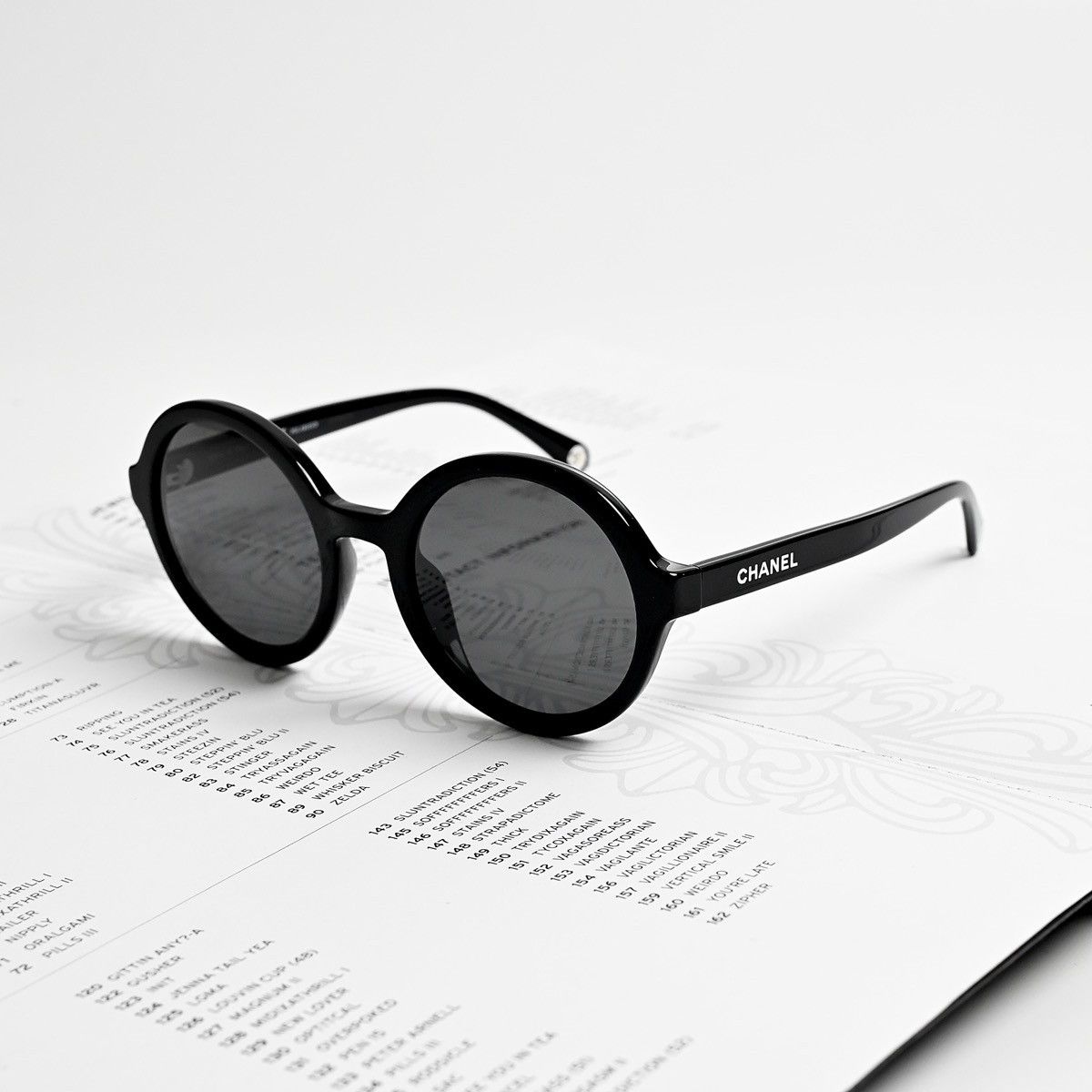 CHANEL 0CH5522U SUNGLASSES