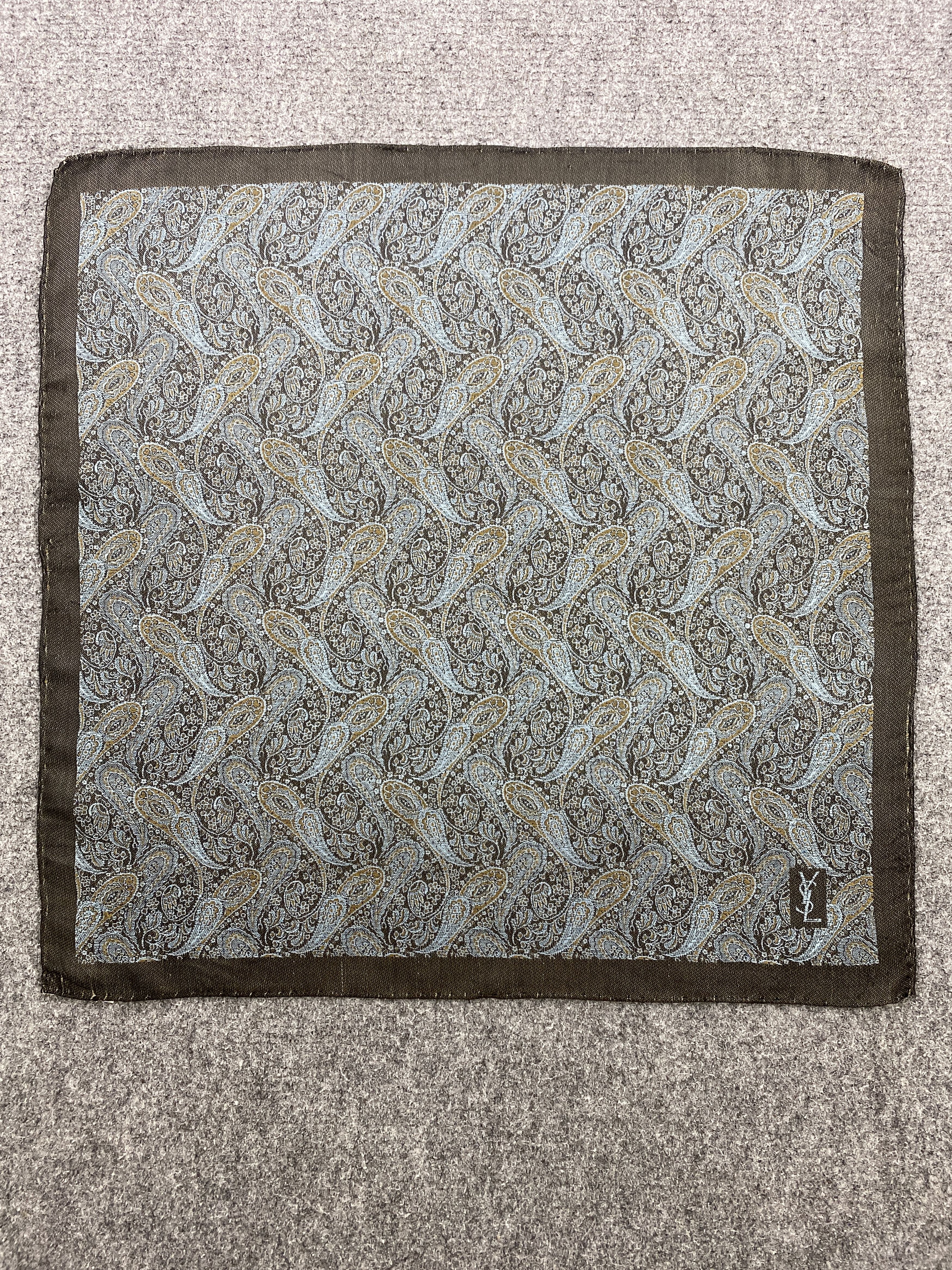 Vintage Yves Saint Laurent Handkerchief /Neckerchief HKC0719 Size ONE SIZE - 4 Thumbnail