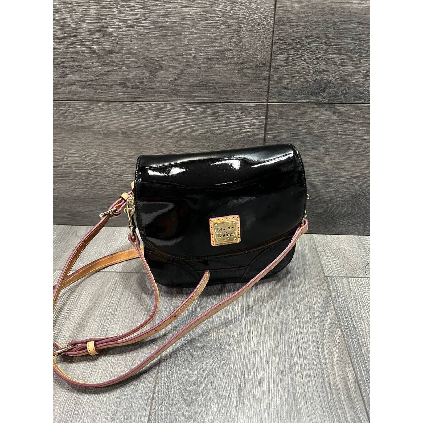 Dooney & Bourke Dooney & Bourke Patent Leather Saddle Bag Black, bag A667762 Size ONE SIZE - 3 Thumbnail
