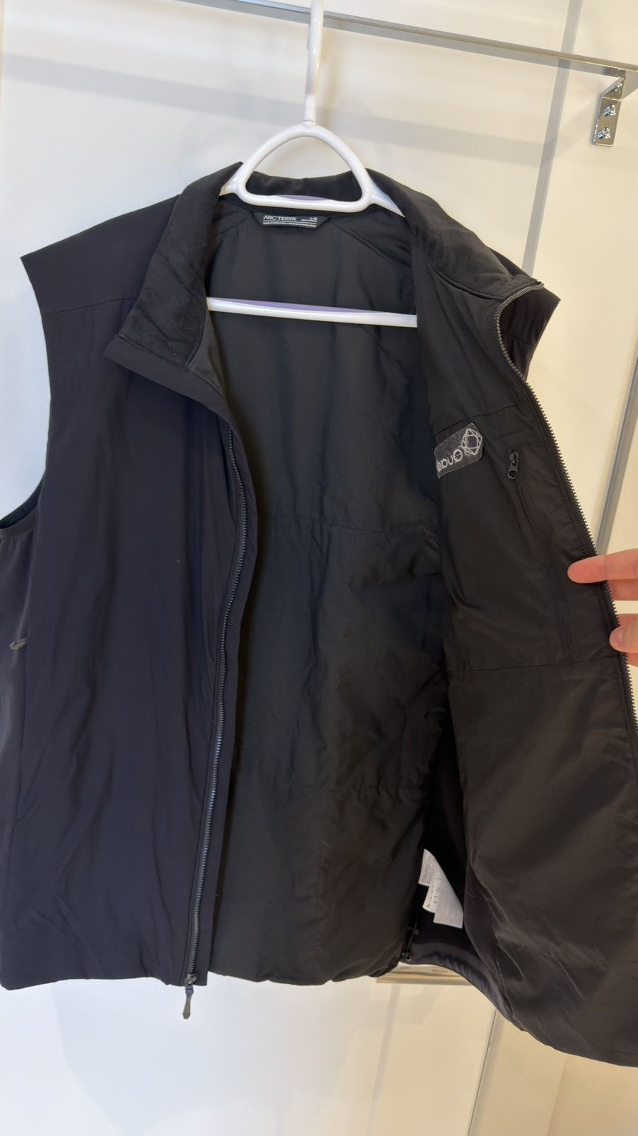 Arc'teryx Arcteryx Atom LT vest, like new !! Size US L / EU 52-54 / 3 - 4 Thumbnail