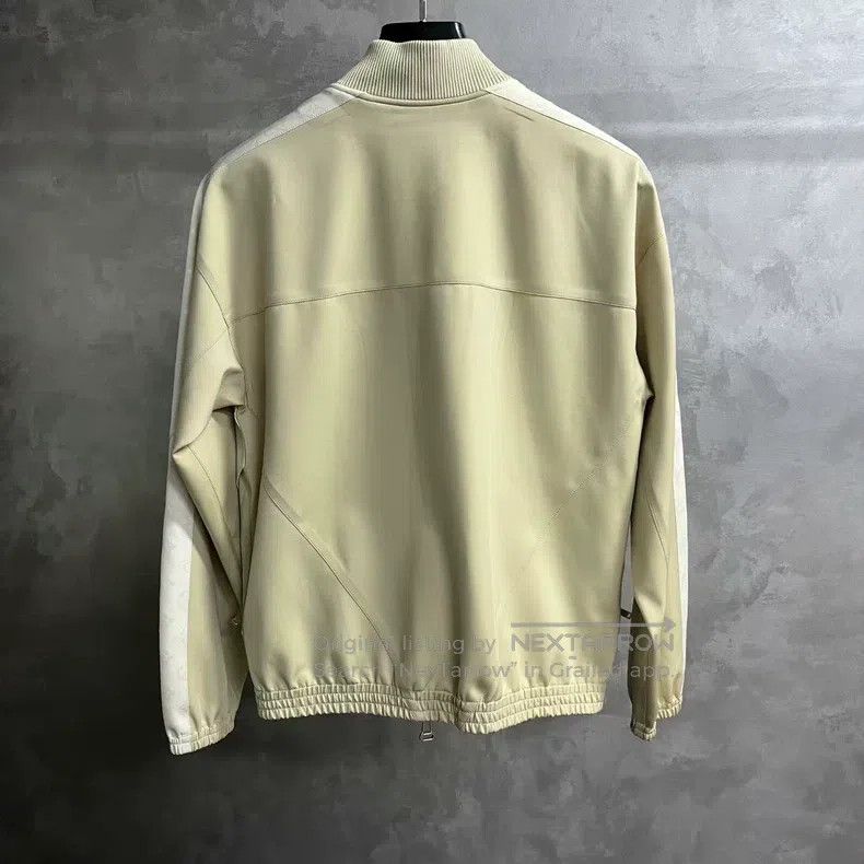 Other Louis Vuitton size 32 25 Latest Beige Threaded Color Block Size US M / EU 48-50 / 2 - 5 Thumbnail