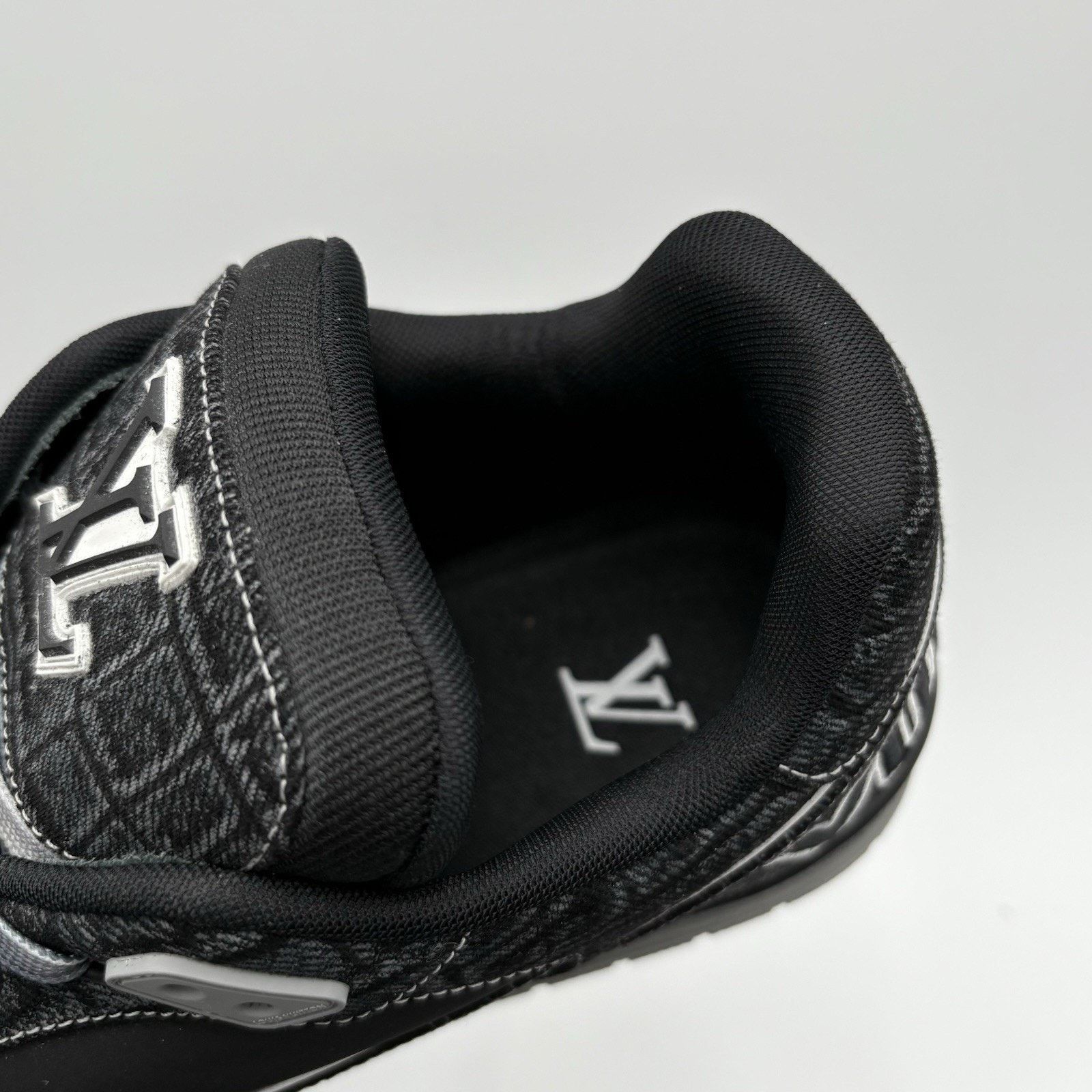 Louis Vuitton Louis Vuitton Croc Denim Strap Trainer ' Black ' WORN 1x Size US 12 / EU 45 - 6 Thumbnail