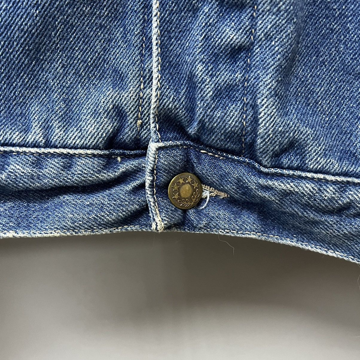 Marlboro × Vintage Vintage Marlboro Denim Jacket with sweater sleeve y2k Size US XL / EU 56 / 4 - 8 Thumbnail