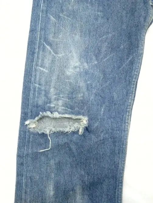 Levi's Vintage Levi's 501 Made In USA Distressed Jeans 28x31 Size US 28 / EU 44 - 5 Thumbnail