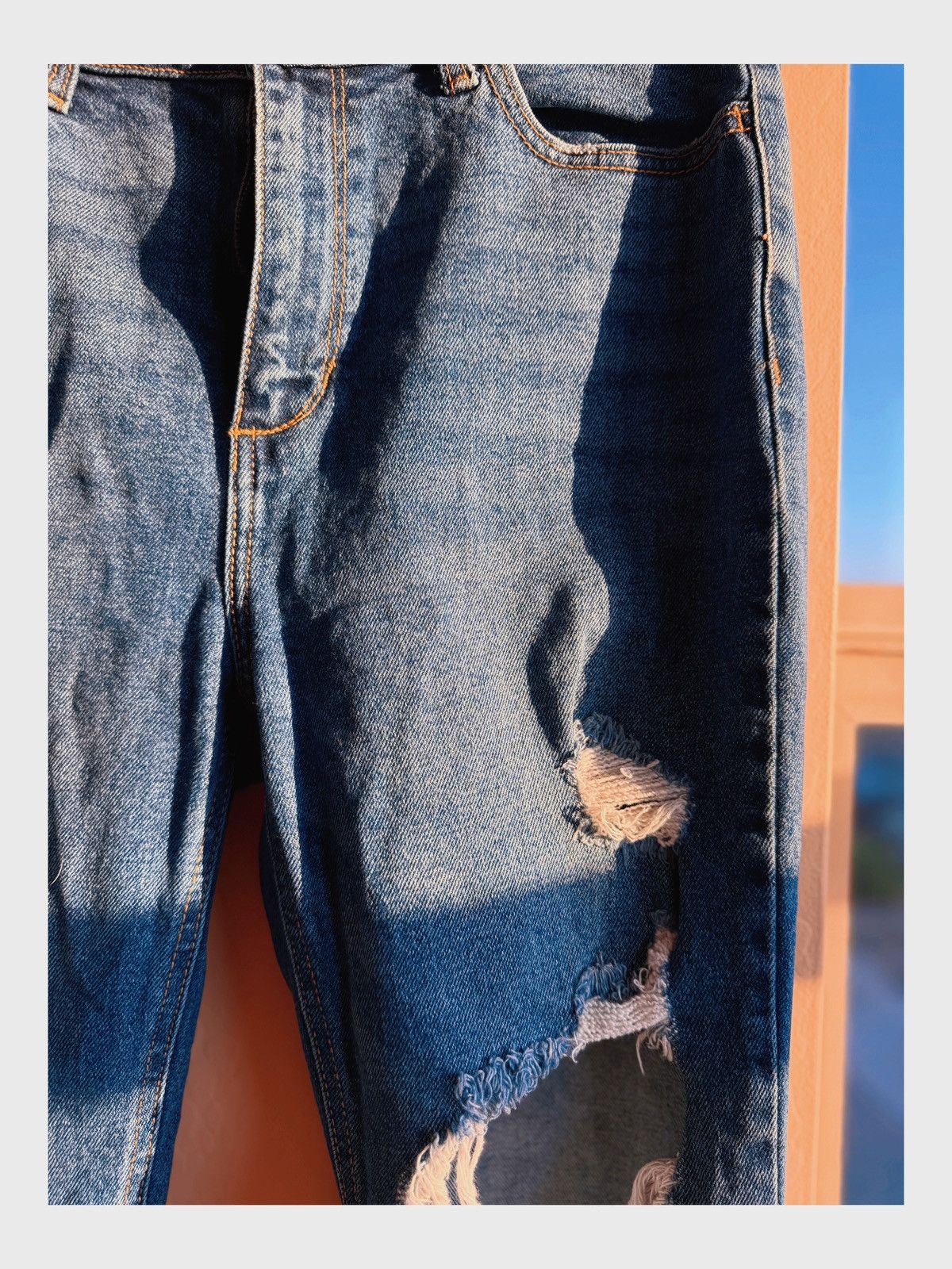 Other Cello High-Waisted Distressed Jeans - Size 9/2 Size 30" / US 8 / IT 44 - 2 Thumbnail