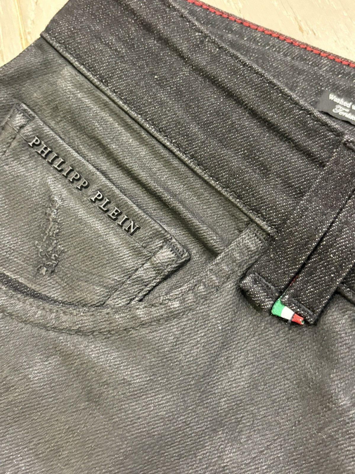 Philipp Plein Philipp Plein Distressed Waxed "Wet Black" Biker Jeans Size US 33 - 6 Thumbnail