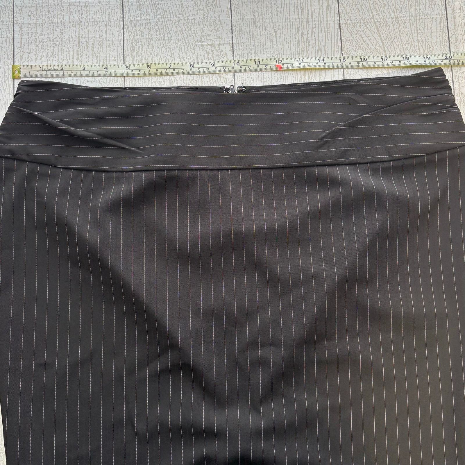 Other Torrid Black Pinstripe A-Line Skirt Bow Back Zip Size 14 Size 36" / US 14 / IT 50 - 4 Thumbnail