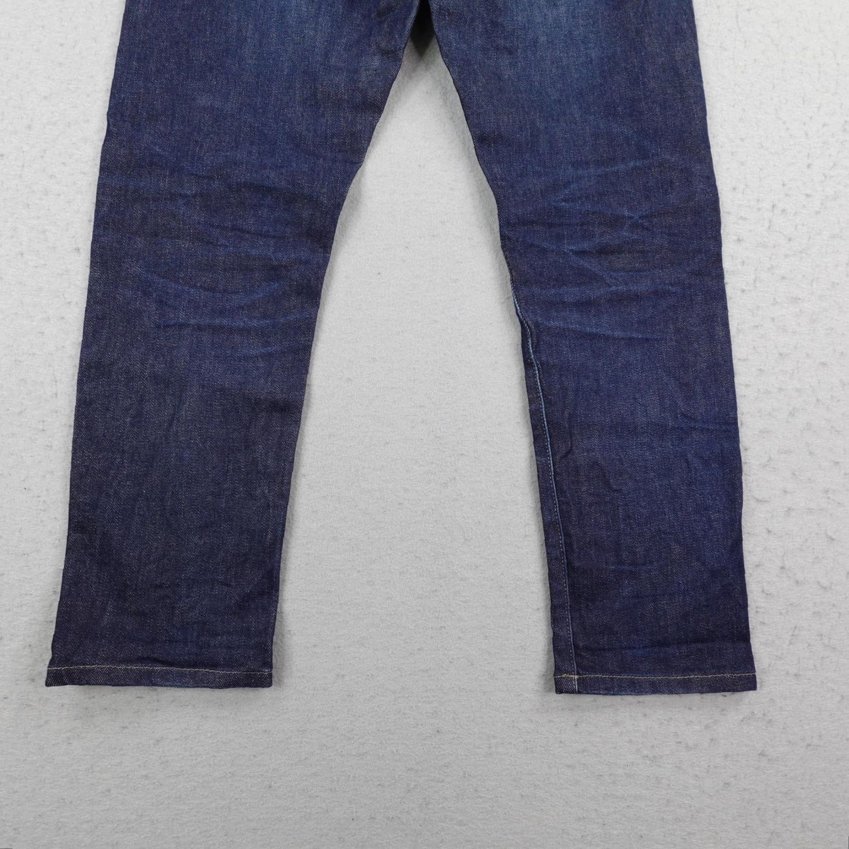 Uniqlo Uniqlo Jeans Mens 33x32 Blue Kaihara Selvedge Denim Slim Straight Mid Rise Faded Size US 33 - 7 Thumbnail