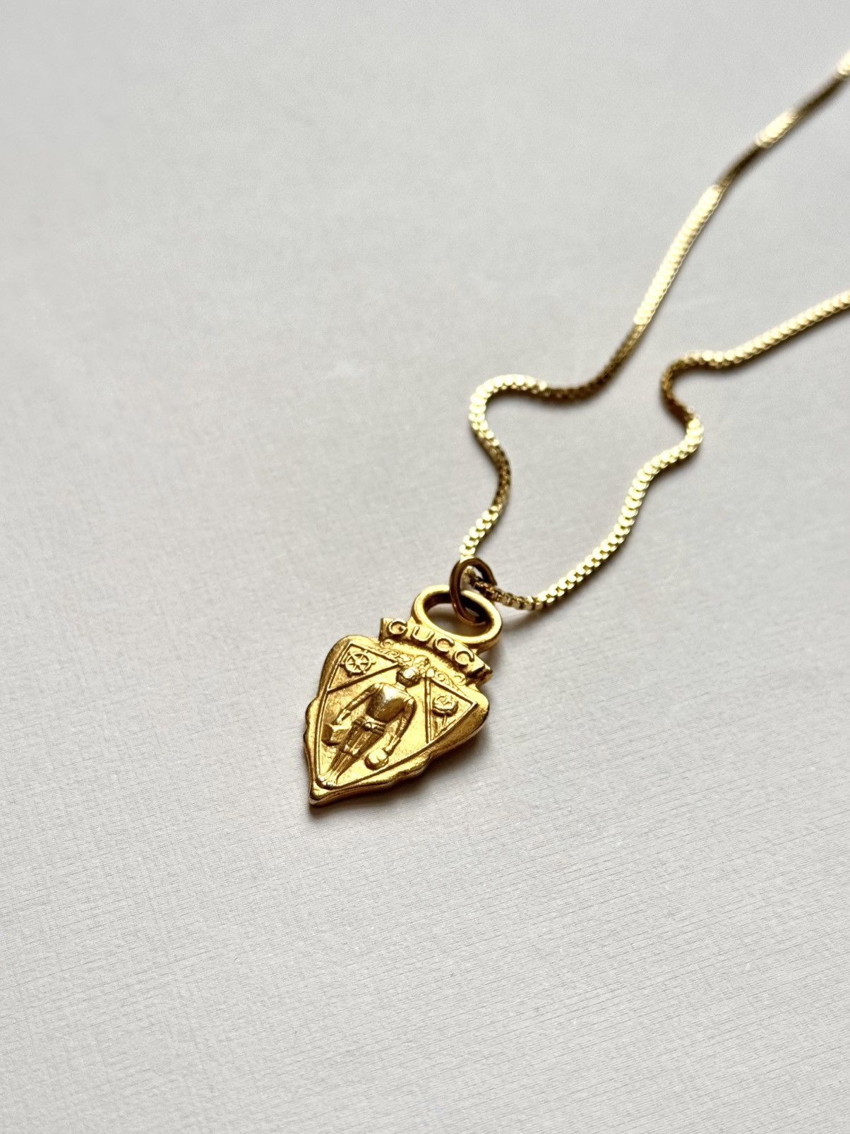 ✨Gucci✨Old★Crest★Charm★Necklace★Gold Excellent Condition] Old Gucci Crest Charm Demna Necklace OLD GUCCI