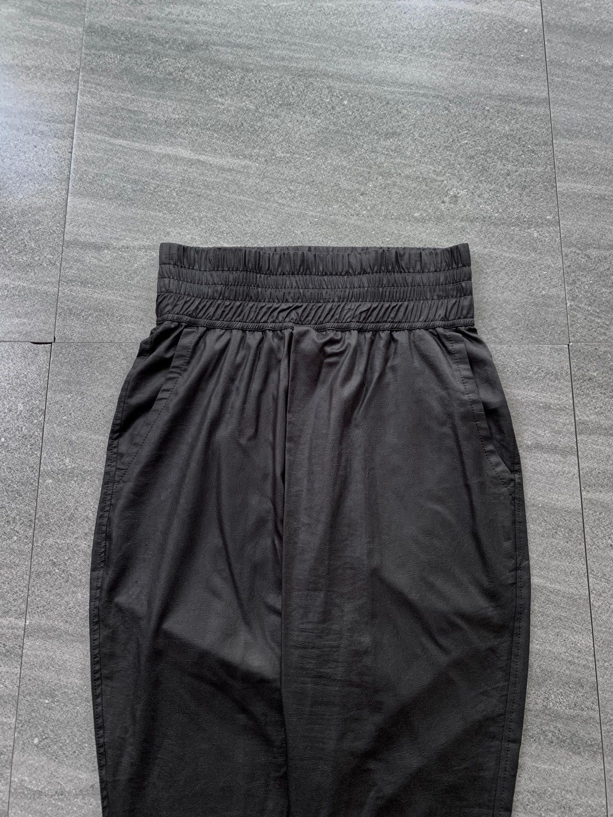 Julius FREE TAX! S/S 2013 Vandalism Polyester Long Shorts Size US 30 / EU 46 - 2 Thumbnail