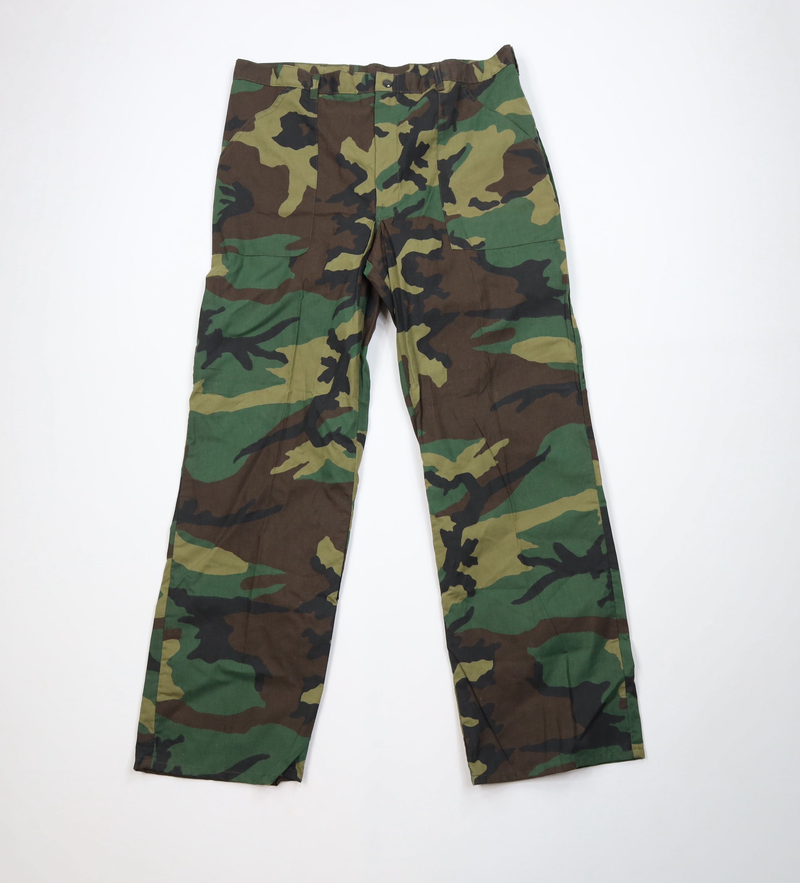 Vintage Vintage 70s 80s Streetwear Camouflage Utility Wide Leg Pants Size US 36 / EU 52 - 1 Thumbnail