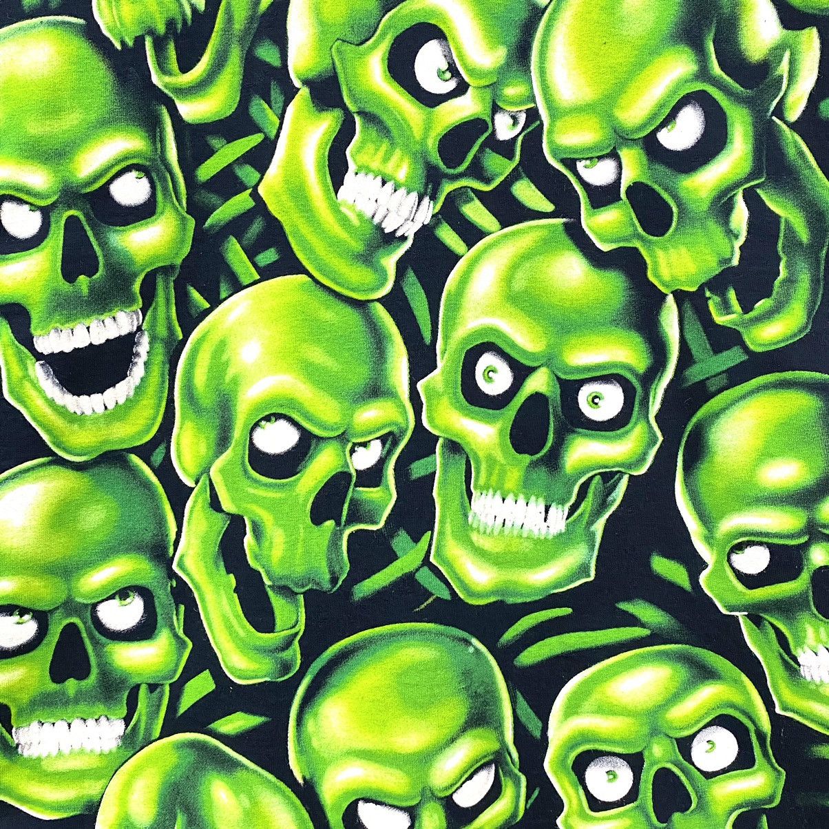 Liquid Blue × Vintage LIQUID BLUE VINTAGE 2001 *GREEN* SKULL PILE T-SHIRT (XL) Size US XL / EU 56 / 4 - 4 Thumbnail