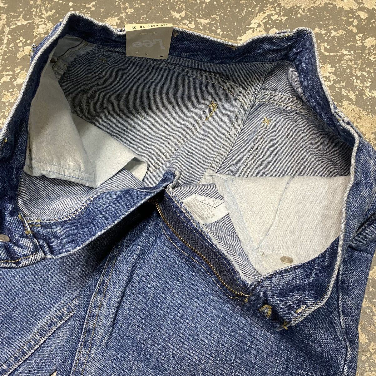 Lee × Vintage Vintage Lee Mid Wash Denim Jeans USA 90s NWT Size US 27 - 11 Thumbnail