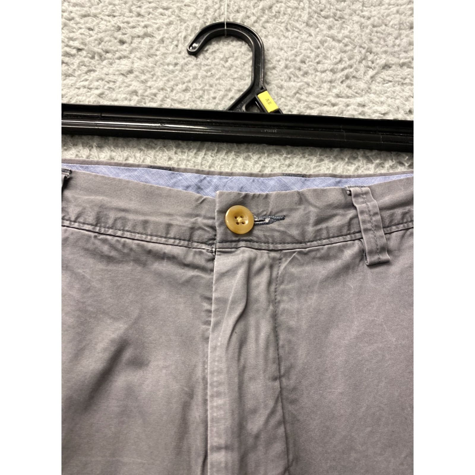 J.Crew J.Crew Shorts Bermuda Mens 32 Gray Mid Rise Zip Fly Cotton Chino Pockets 10.5in Inseam Mens Size US 32 / EU 48 - 2 Thumbnail