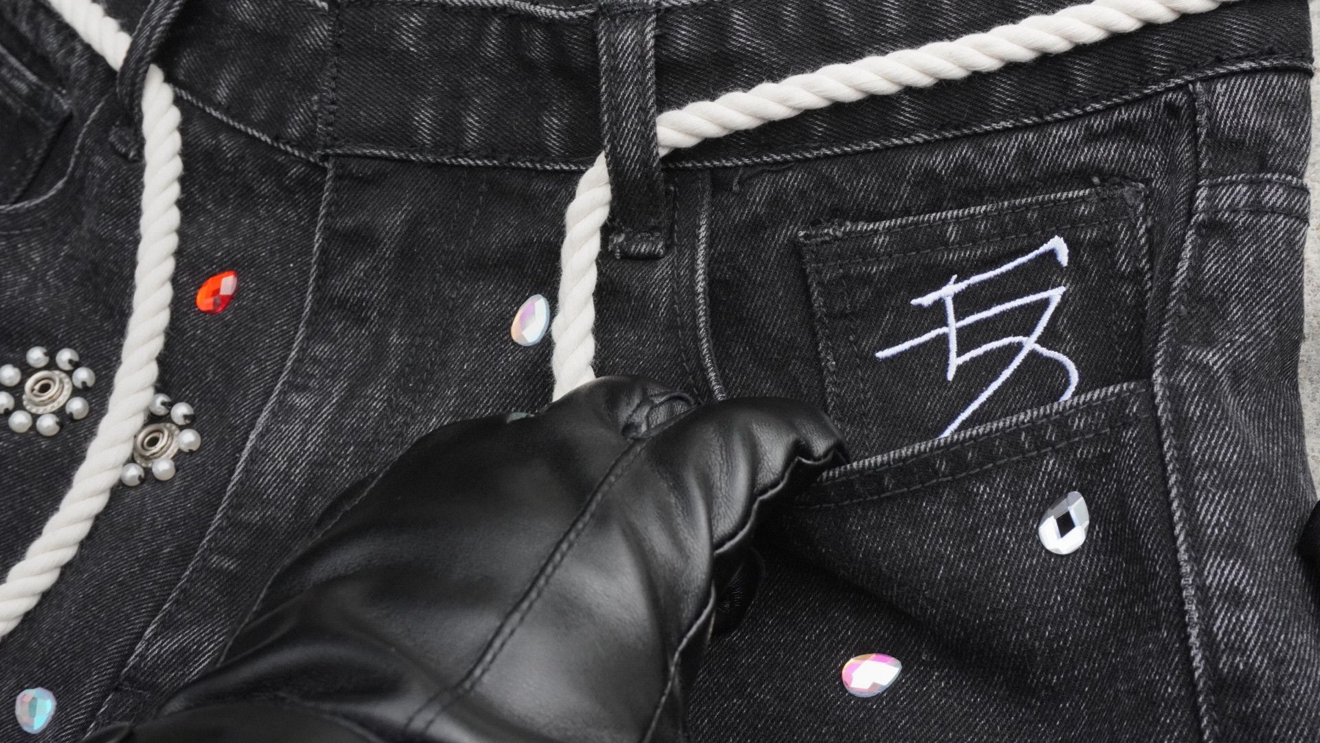 Other Anarchy Jorts Size US 30 / EU 46 - 4 Thumbnail