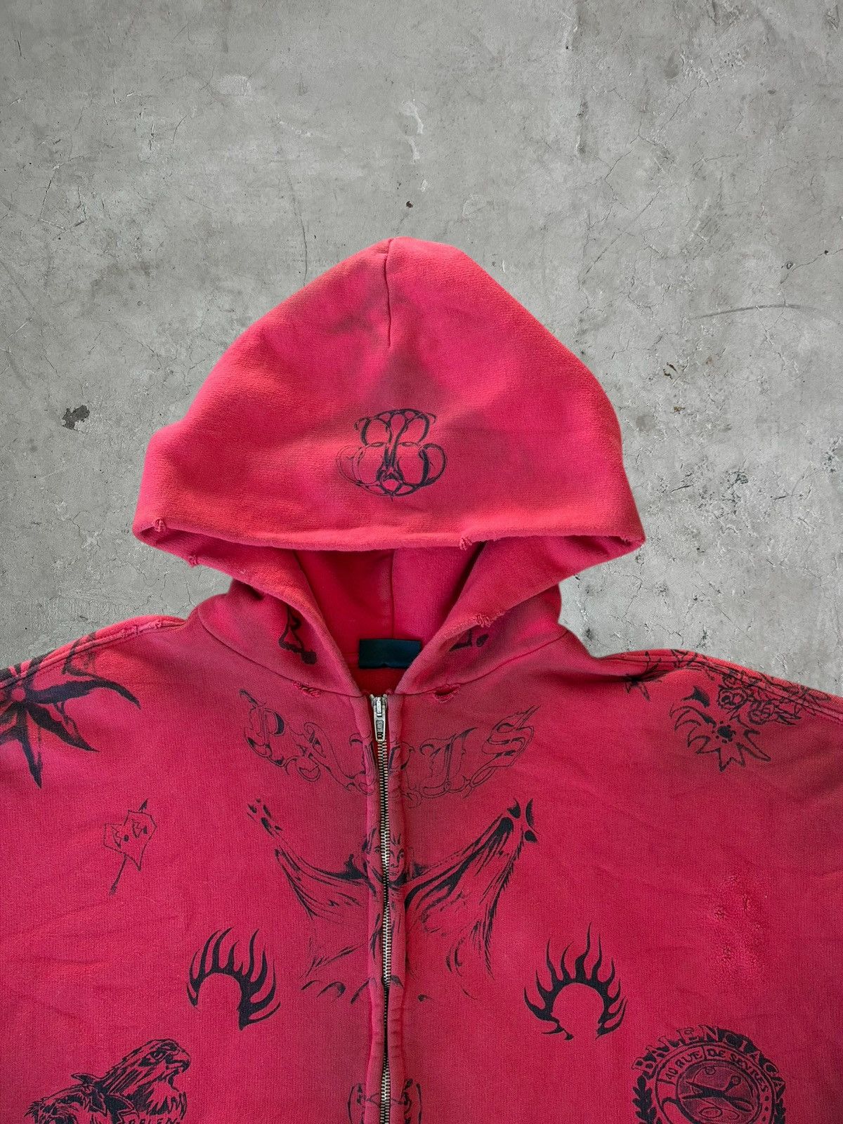 Balenciaga Balenciaga Tattoo Zip-up Hoodie Size US XL / EU 56 / 4 - 4 Thumbnail