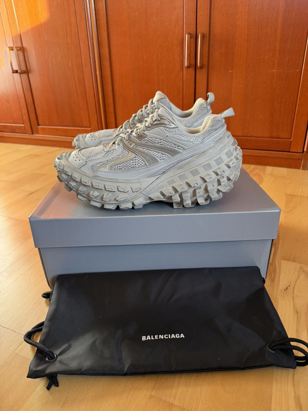 Balenciaga Defender/ Bouncer Beige