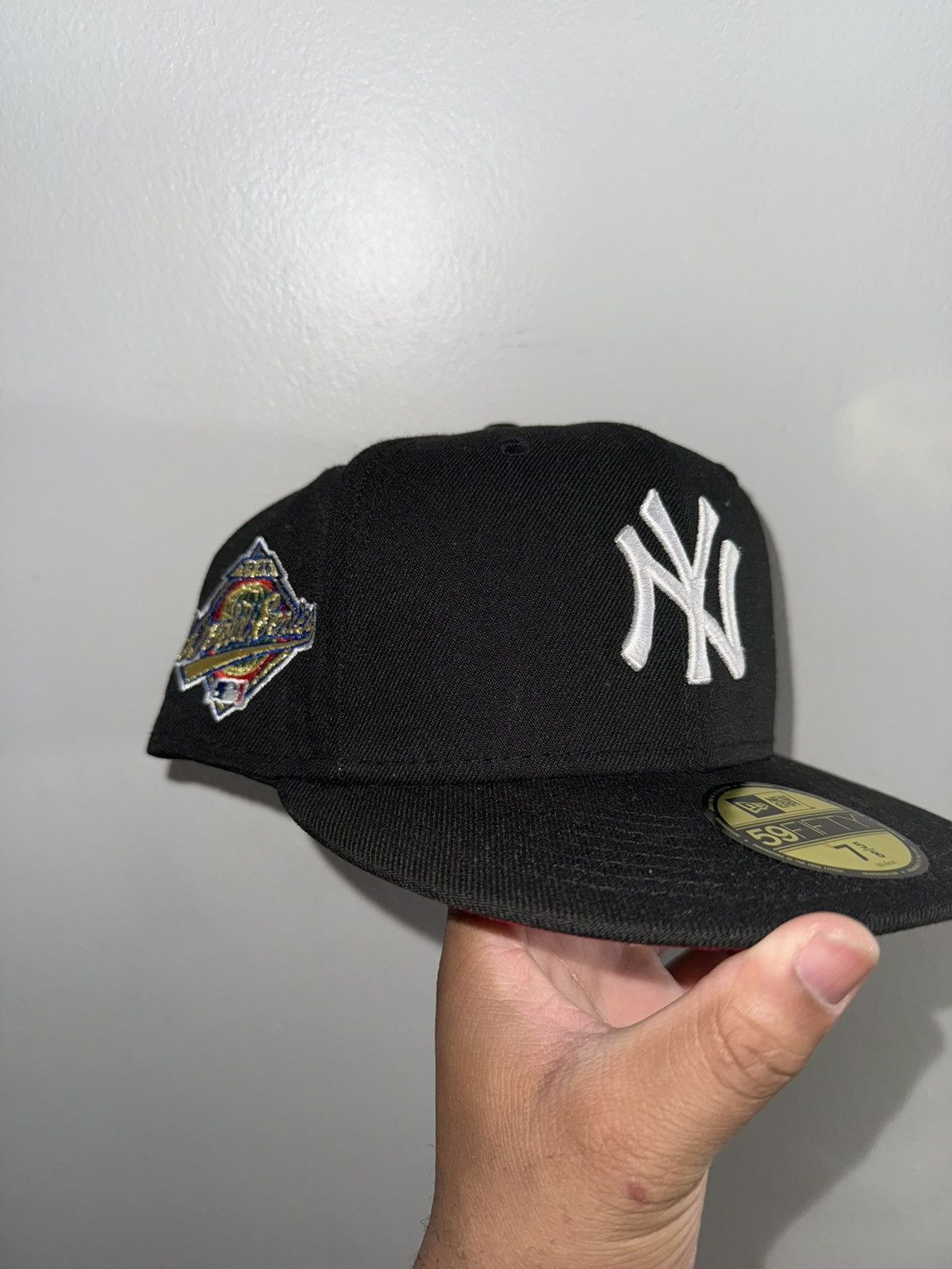 New Era × Vintage Black Yankees Fitted Size ONE SIZE - 1 Thumbnail