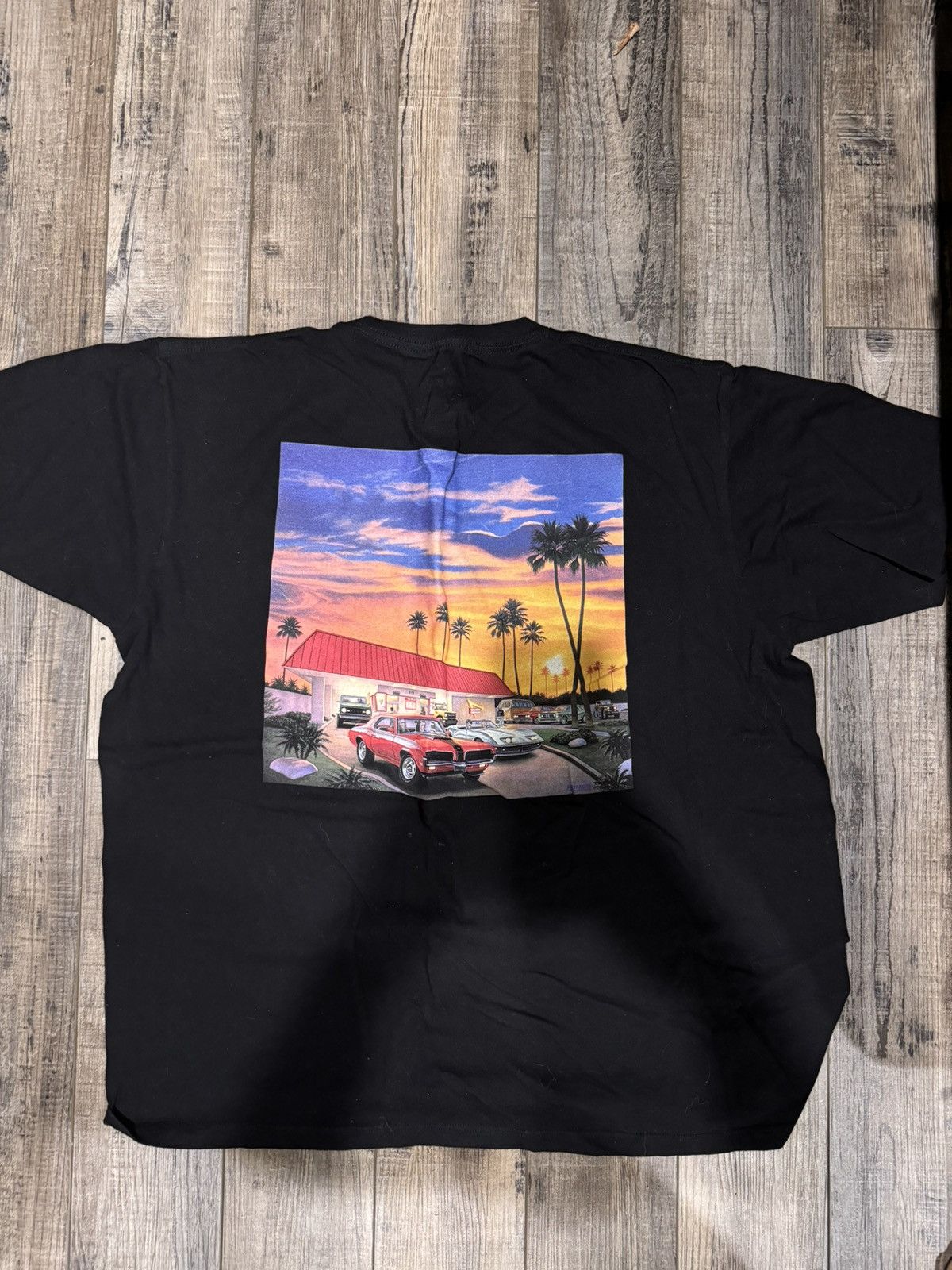 Vintage In n out burger t shirt Size US XL / EU 56 / 4 - 1 Thumbnail