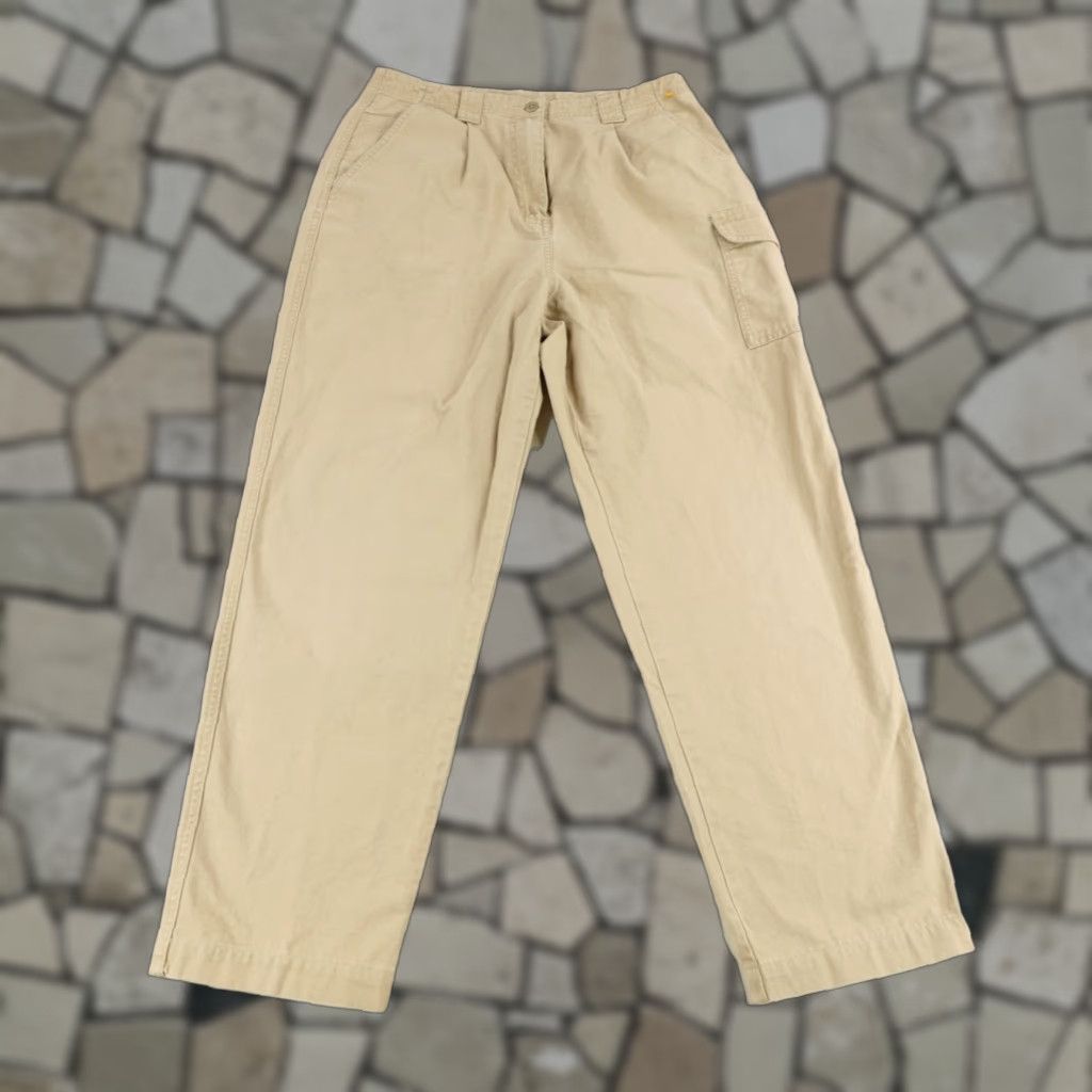 Vintage VINTAGE L.L. Bean Cargo Pants Womens 10 Beige Straight Leg Canvas Work Utility High Rise Mens Size 10 Womens Regular Size 32" / US 10 / IT 46 - 1 Thumbnail