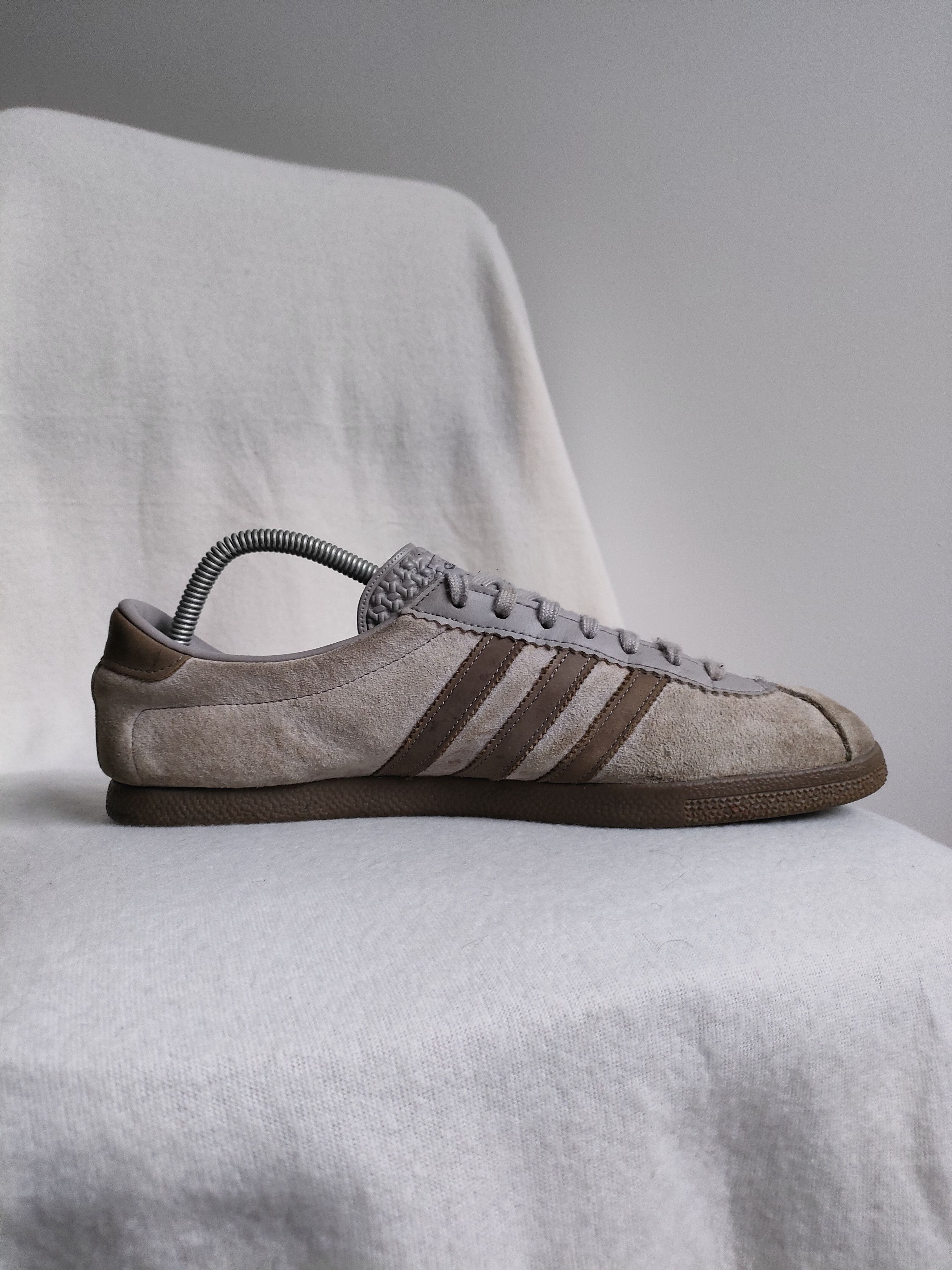 Adidas 2011 adidas London Trainers brown beige grey suede Size US 10.5 / EU 43-44 - 3 Thumbnail