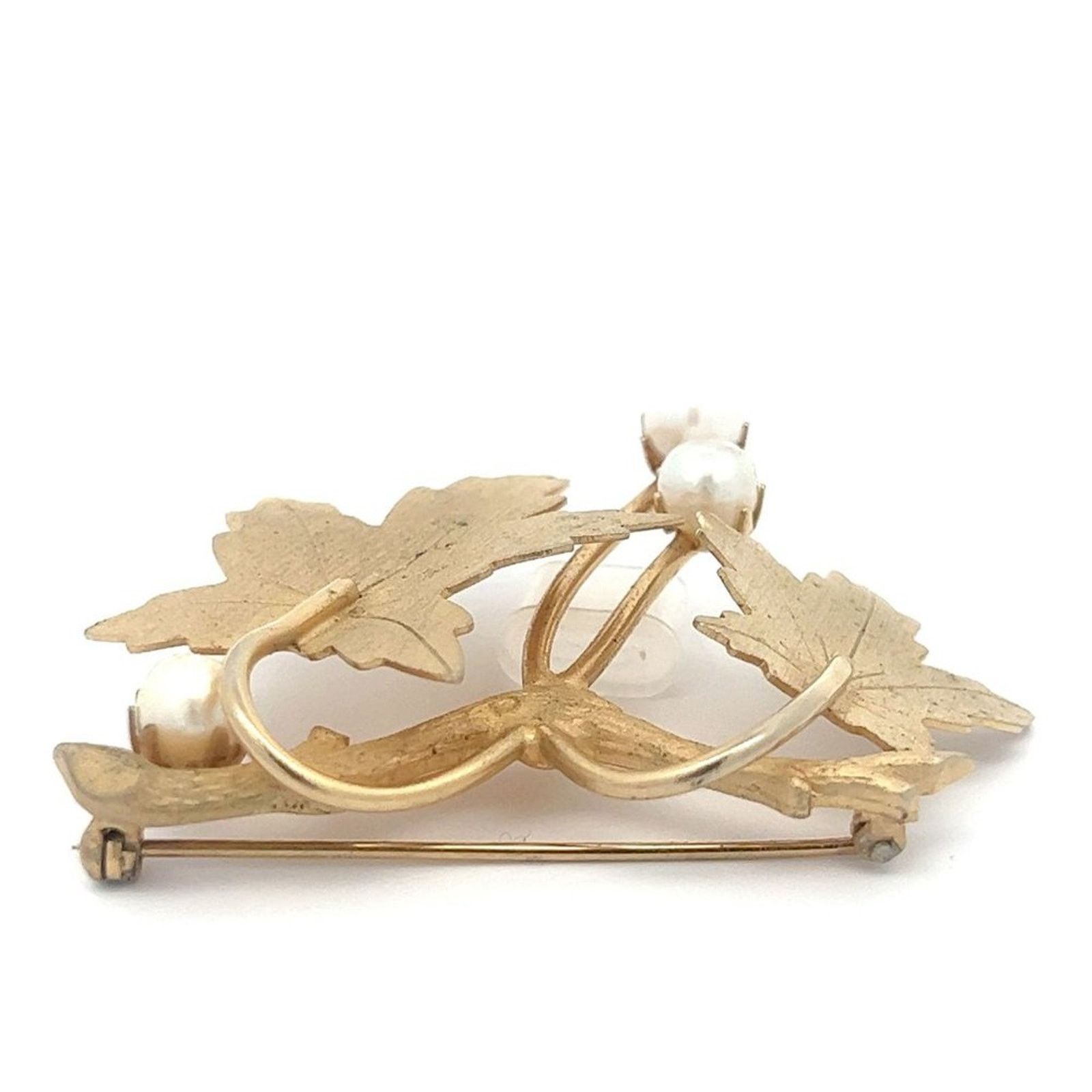 & Other Stories Vintage Sarah Coventry Gold Leaf Broach Faux Pearls Brooch Size ONE SIZE - 4 Thumbnail