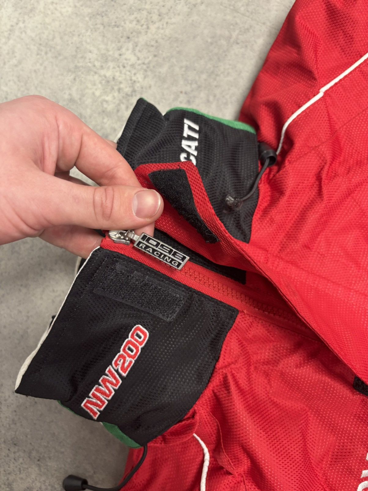 Ducati Ducati NW200 Frank Kennedy Motorcycle Racing Team jacket Size US L / EU 52-54 / 3 - 4 Thumbnail