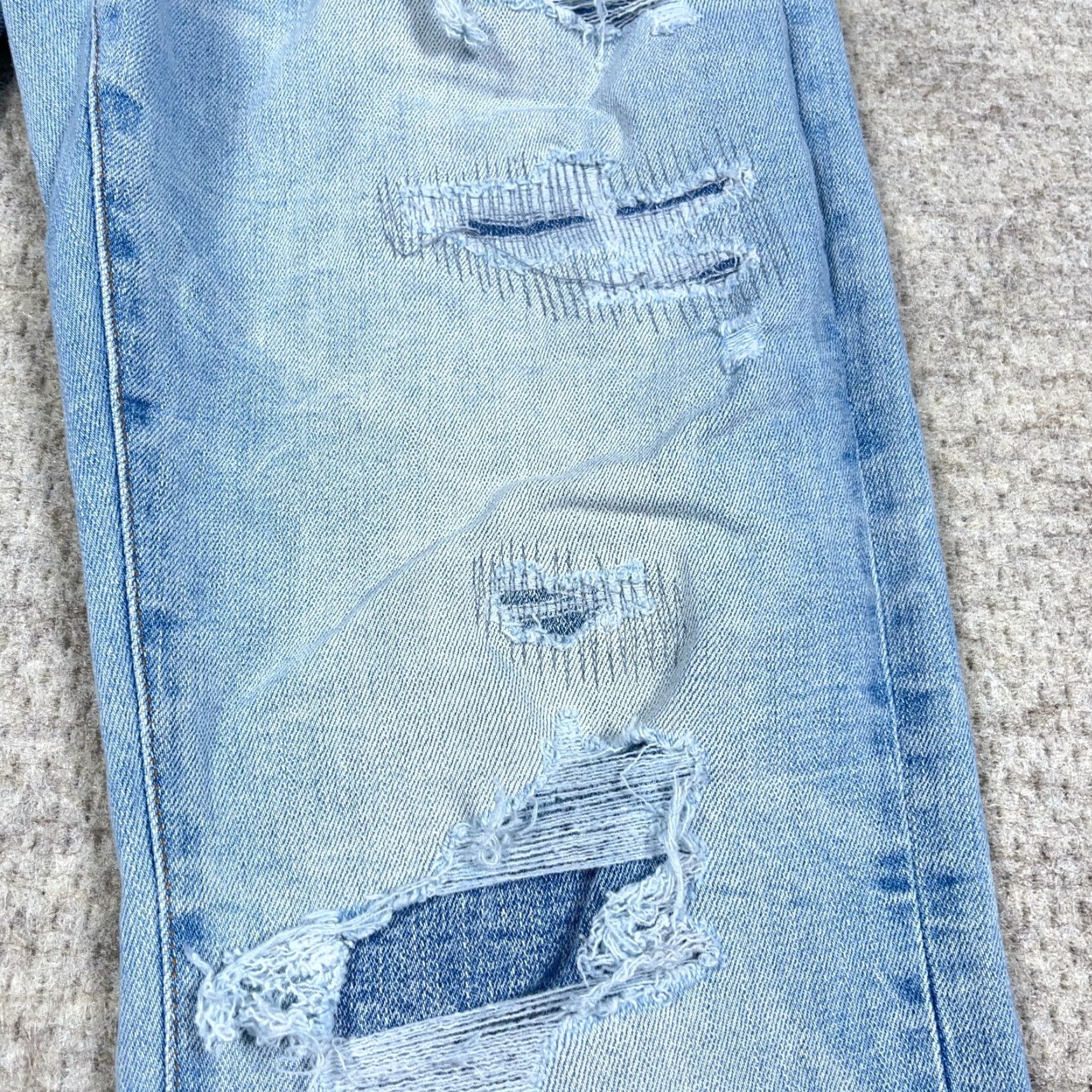 American Eagle Outfitters American Eagle Outfitters Jeans Men 30x34 Athletic Skinny Light Wash Distressed 5-Pocket Denim Blue(Size 30) Mens Size US 30 / EU 46 - 7 Thumbnail