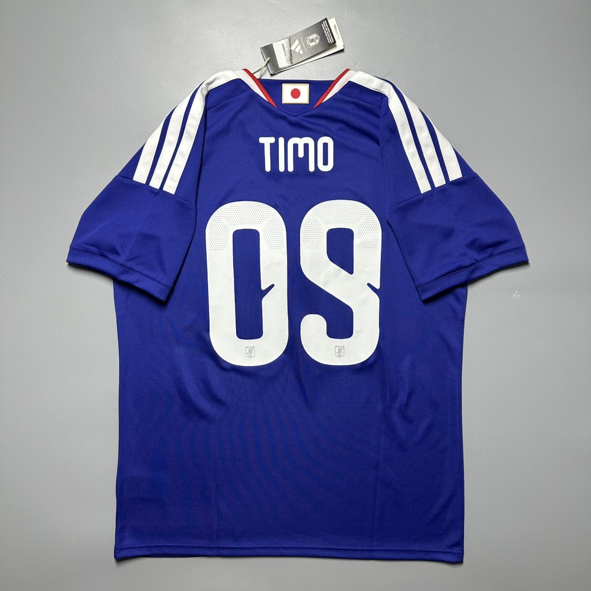 Adidas JAPAN ADIDAS 2026 WORLD CUP FOOTBALL SOCCER HOME JERSEY Size US L / EU 52-54 / 3 - 7 Thumbnail