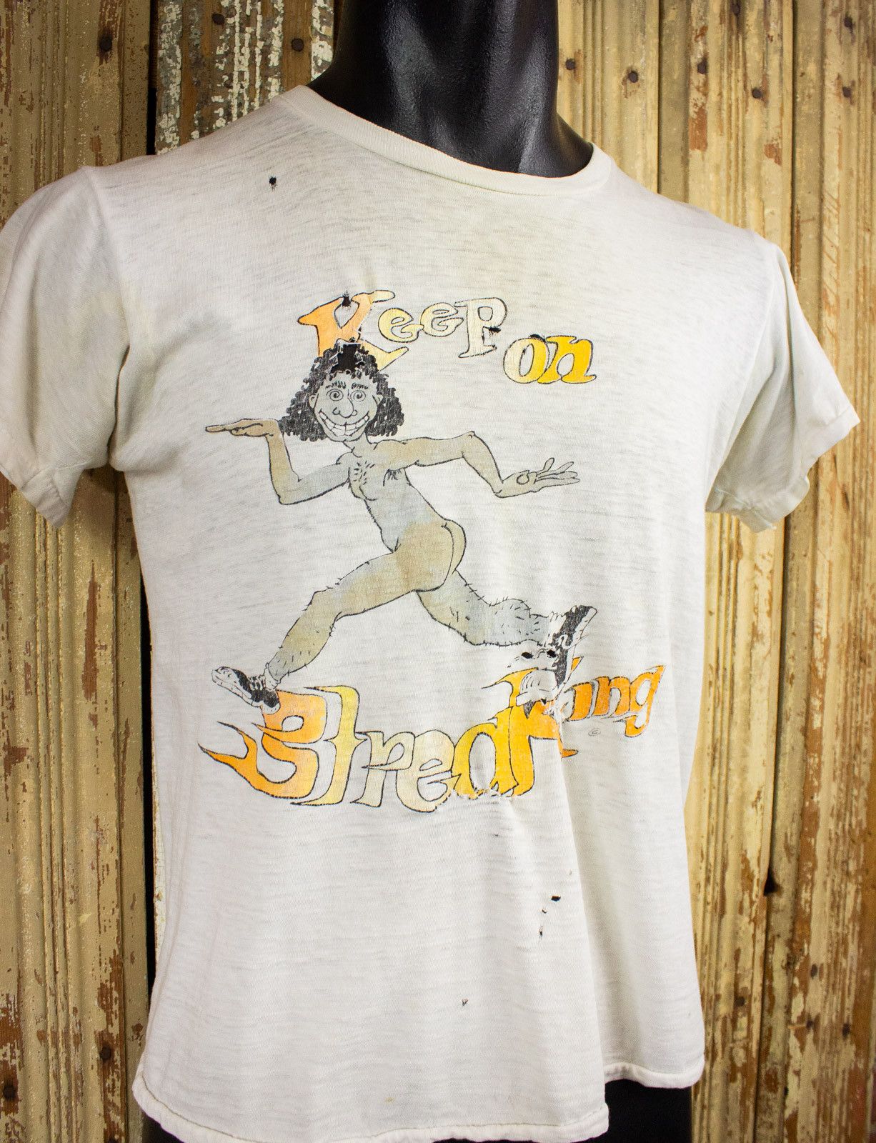 Vintage Keep On Streaking Graphic T Shirt 70s