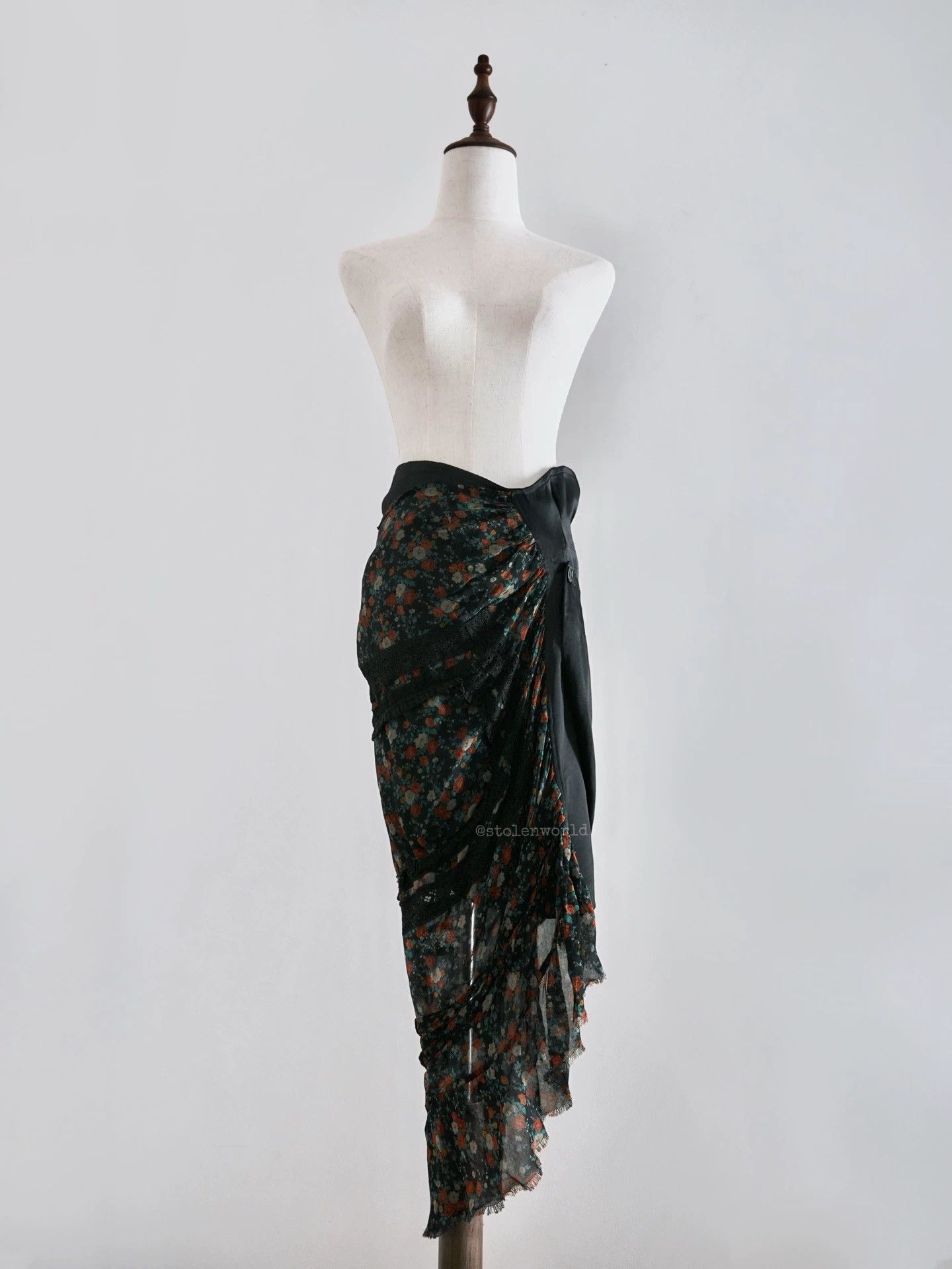 Junya Watanabe Junya Watanabe 07AW Silk Floral Irregular Skirt S Size 26" / US 2 / IT 38 - 7 Thumbnail