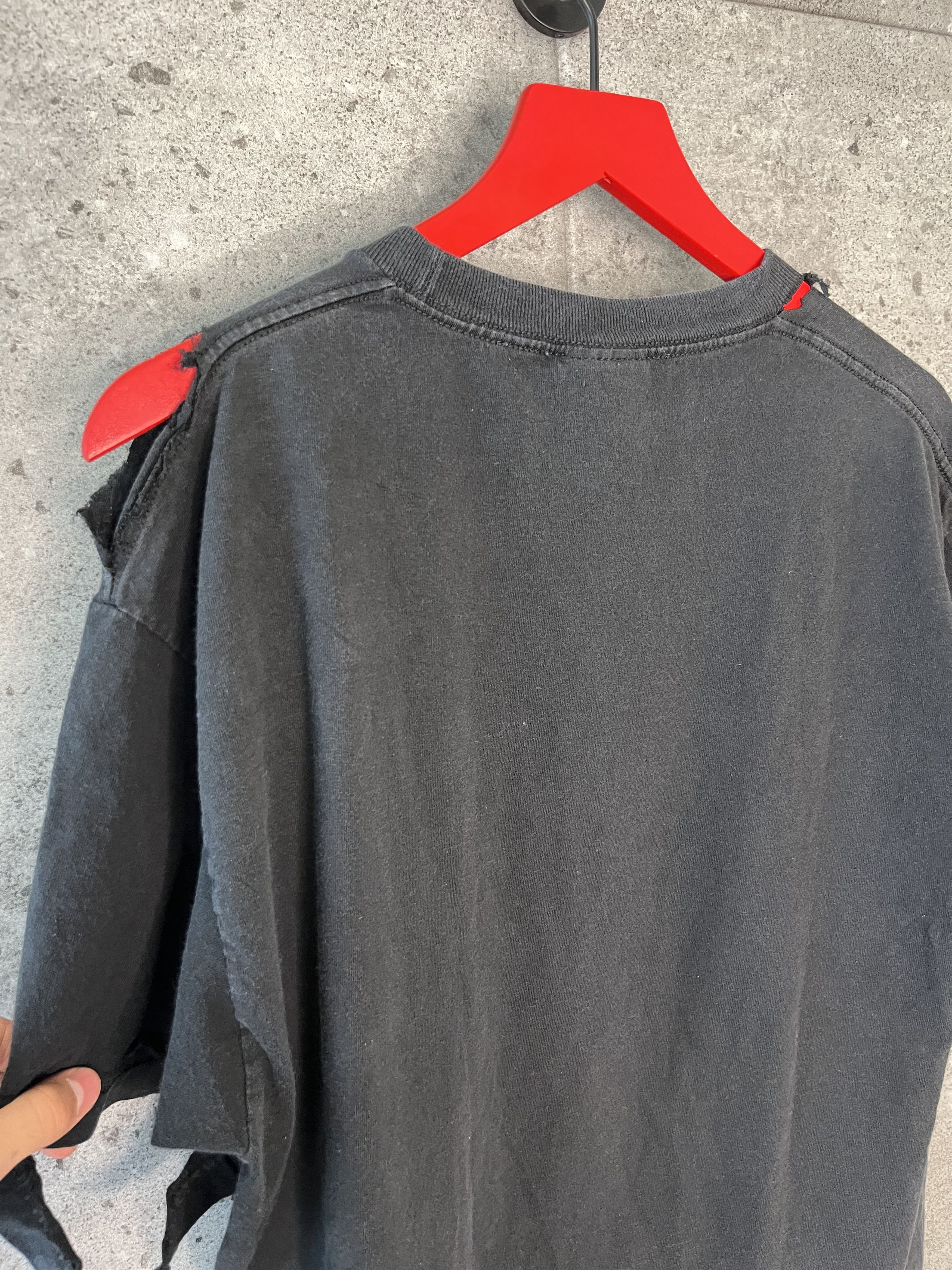 Vintage Vintage independent thrashed t shirt Size US L / EU 52-54 / 3 - 7 Thumbnail