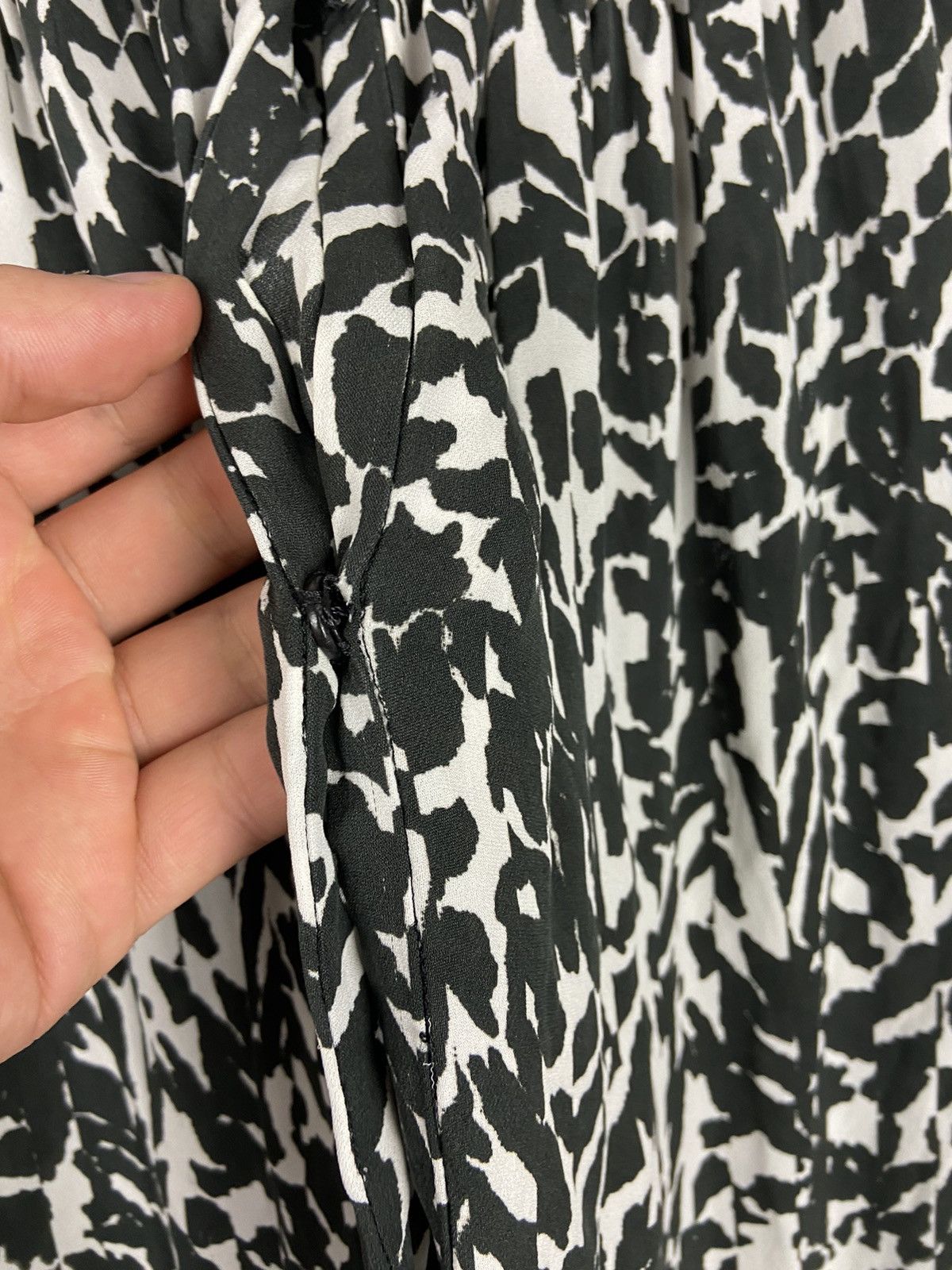Designer × Isabel Marant Isabel Marant Silk Black and White Top Blouse Long Sleeve Size XS / US 0-2 / IT 36-38 - 7 Thumbnail