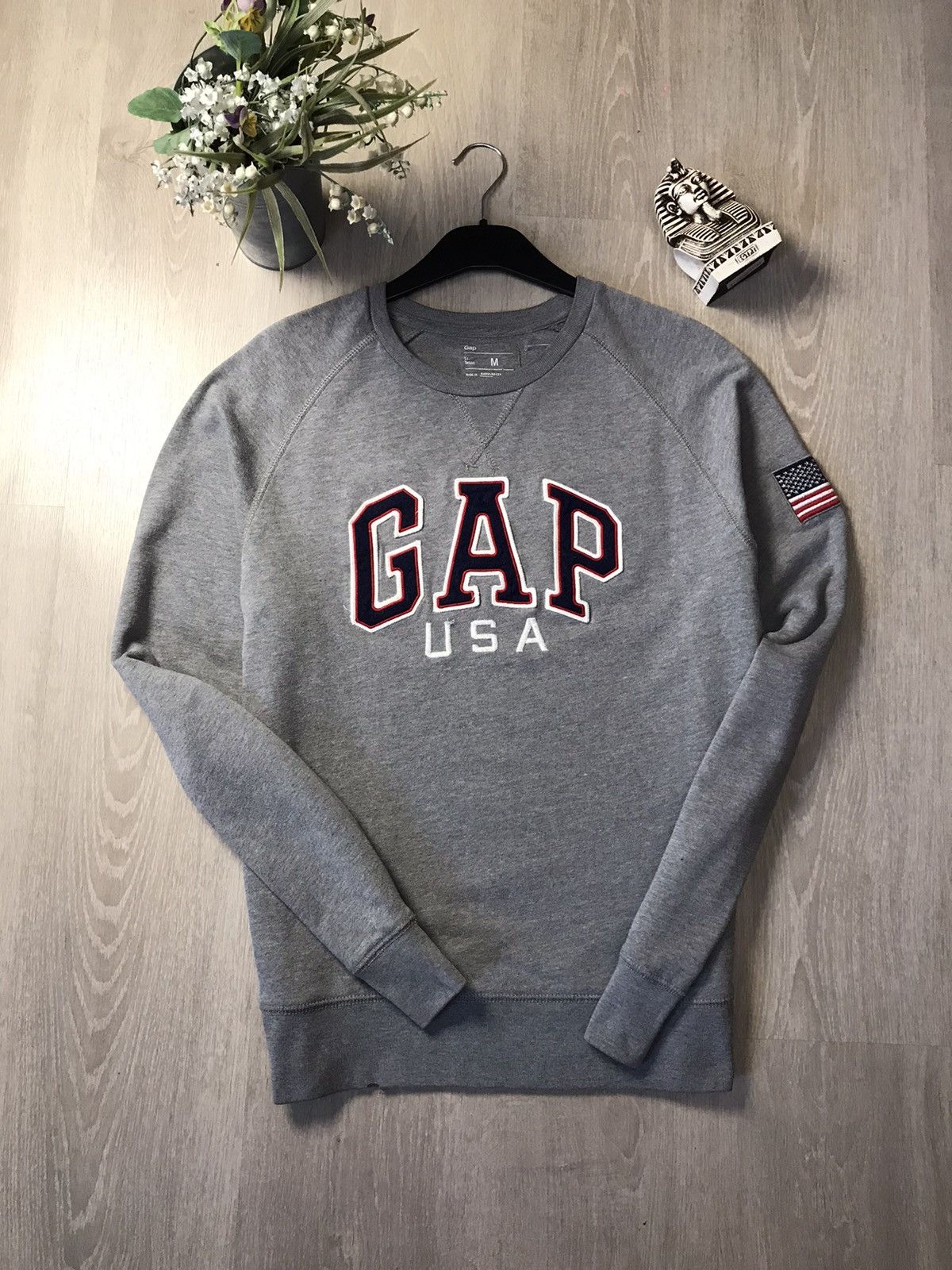 90s Vintage Gap USA flag sweatshirt size M