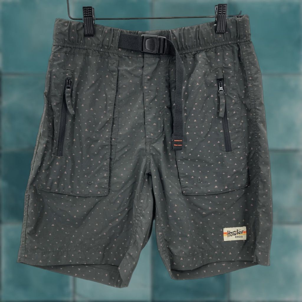 Triangl Howler Bros Shorts Mens 30 Green Triangle Print Nylon Elastic Belted Outdoor Zip Cargo Regular Mens Size US 30 / EU 46 - 1 Thumbnail