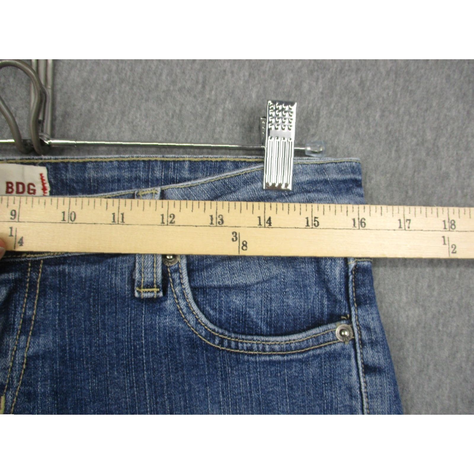 Bdg VINTAGE BDG Jeans Womens 30 Blue Cuffed Straight Leg Denim Urban Outfitters Distressed Size 30" / US 8 / IT 44 - 3 Thumbnail