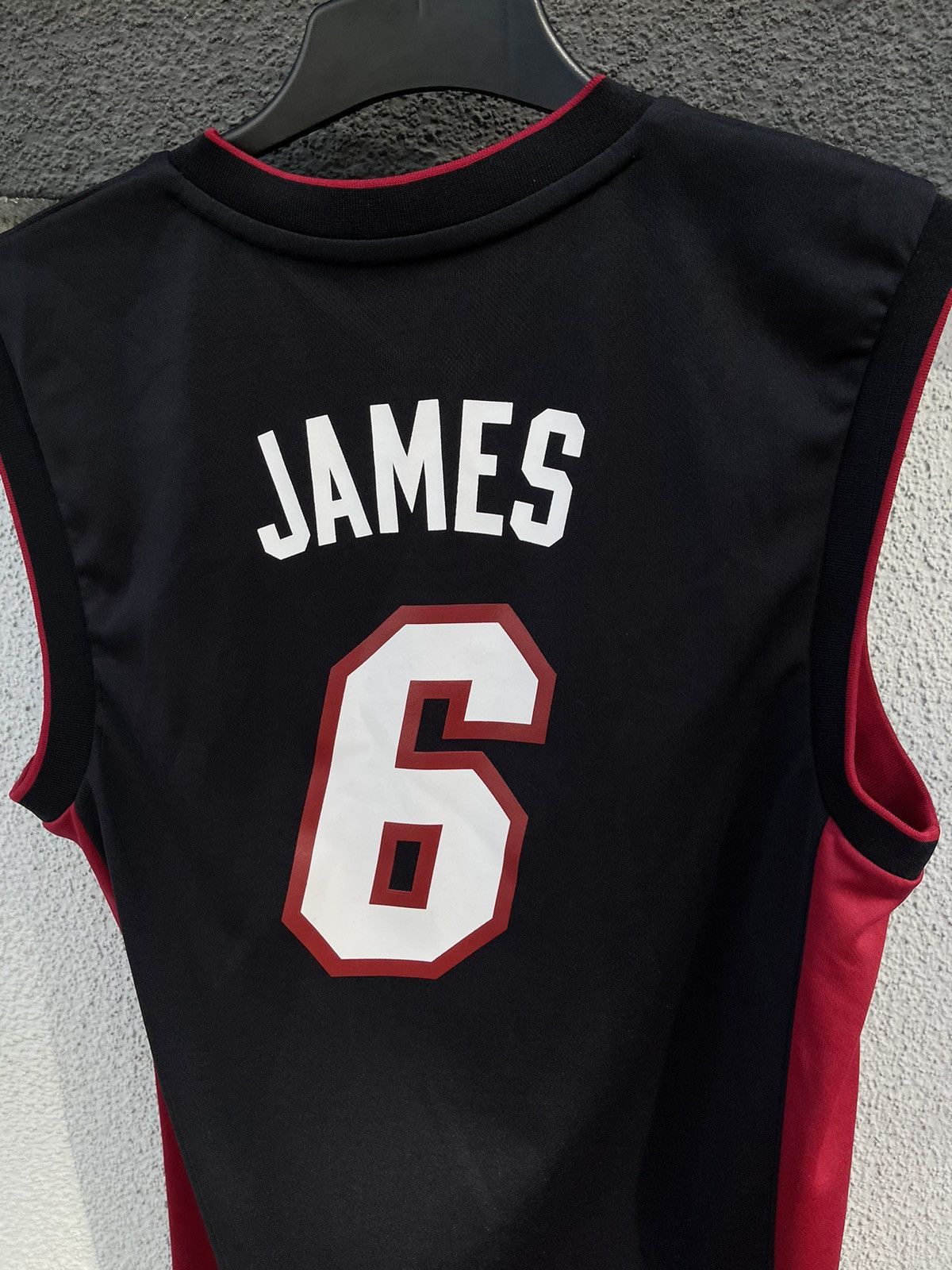 Adidas Adidas Miami #6 James LeBron basketball jersey black Size US S / EU 44-46 / 1 - 11 Thumbnail