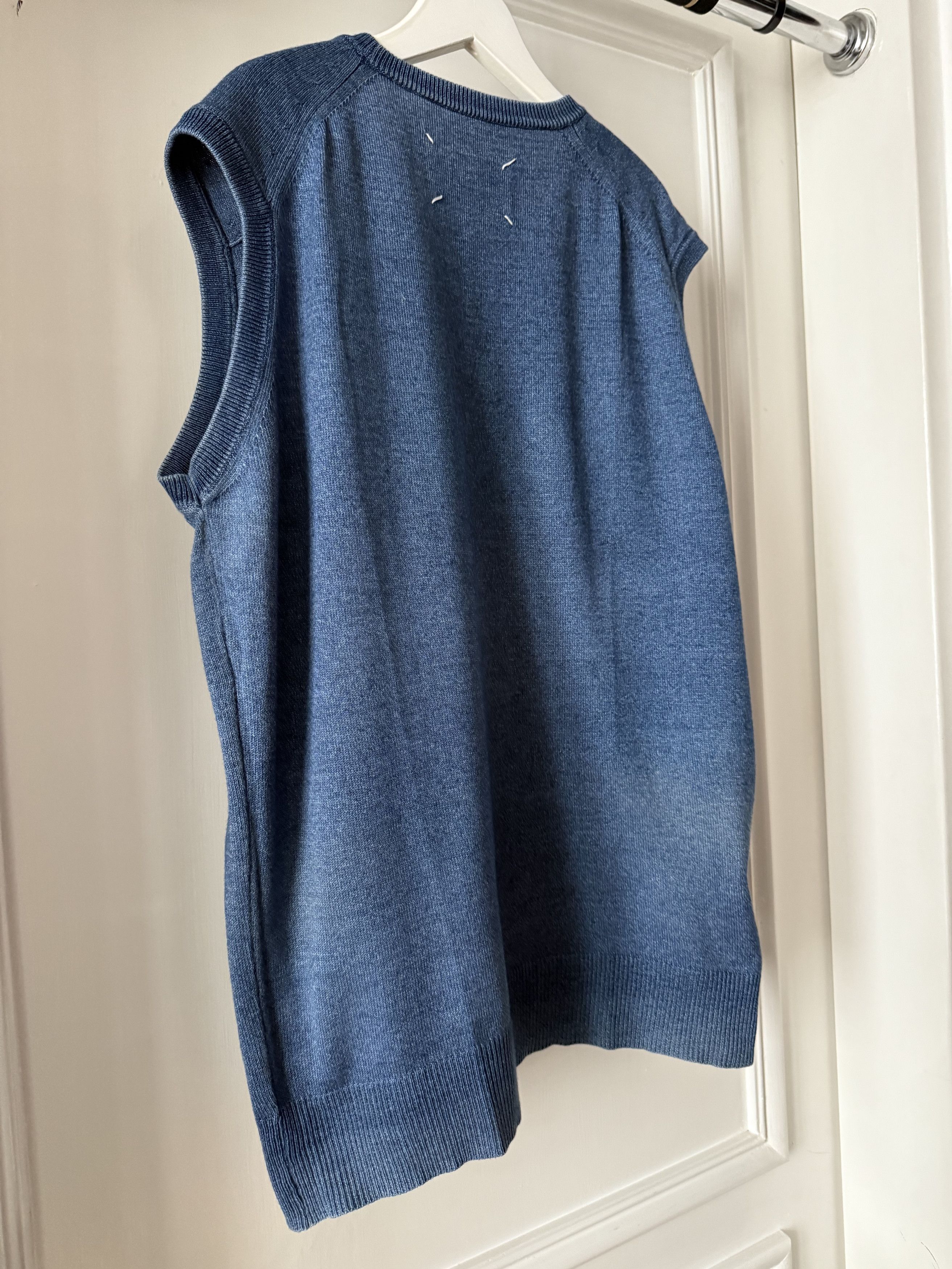 Maison Margiela VINTAGE MAISON MARTIN MARGIELA SWEATER IN SIZE M Size US M / EU 48-50 / 2 - 10 Thumbnail