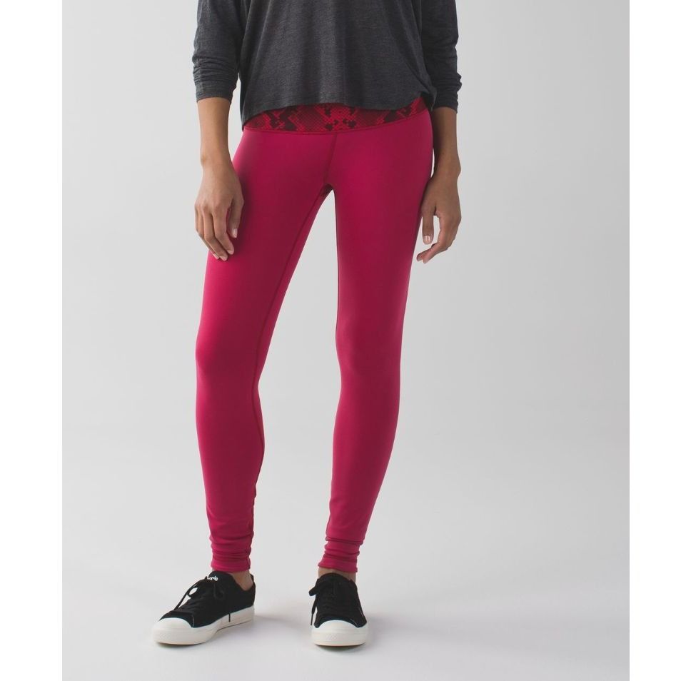 Lululemon Lululemon Wunder Under Pant III (Reversible) Cranberry/Alarm Size 28" / US 6 / IT 42 - 2 Thumbnail