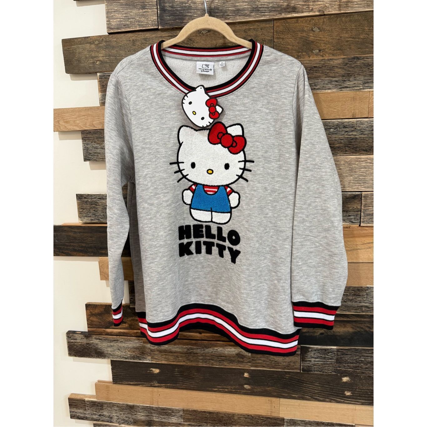 Other Hello Kitty NWT Sanrio Grey Crewneck Long Sleeve Sweatshirt Size XL / US 12-14 / IT 48-50 - 1 Thumbnail