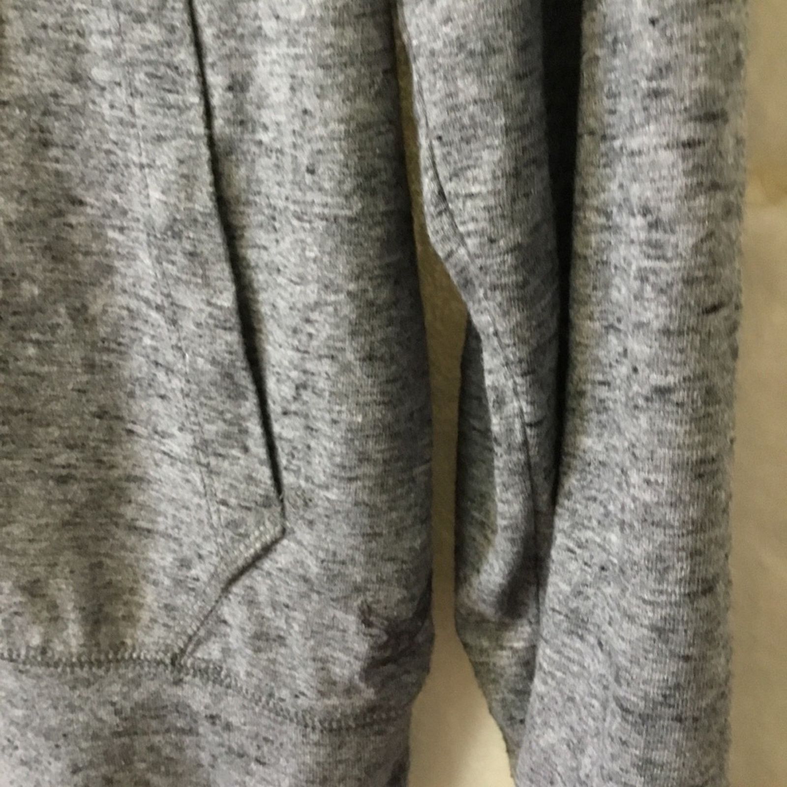 American Eagle Outfitters American Eagle Outfitters Gray Soft Hoodie Size M / US 6-8 / IT 42-44 - 5 Thumbnail
