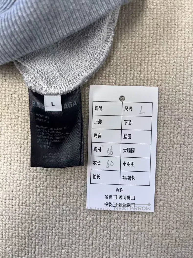 Balenciaga Balenciaga Solid Color Logo Letter Printed Hooded Sweatshi Size US L / EU 52-54 / 3 - 4 Thumbnail