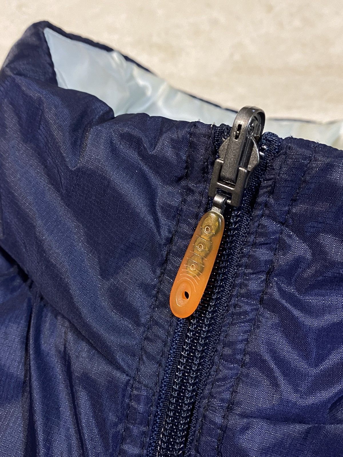 Nike 🔥 Y2k NIKE PUFFER VEST SILVER FUTURE RAVE VIBES Size US XL / EU 56 / 4 - 9 Thumbnail