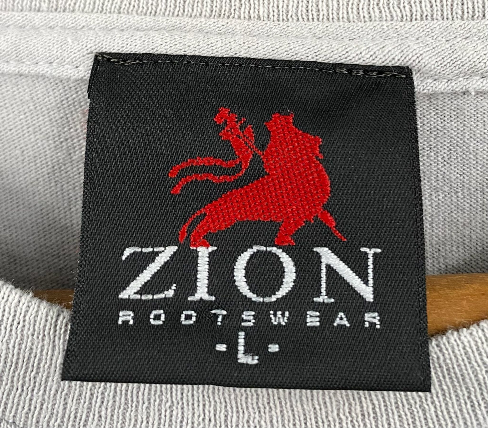 Zion Rootswear 2009 Bob Marley Iron Lion Zion T-Shirt Men's Size Medium Size US M / EU 48-50 / 2 - 4 Thumbnail