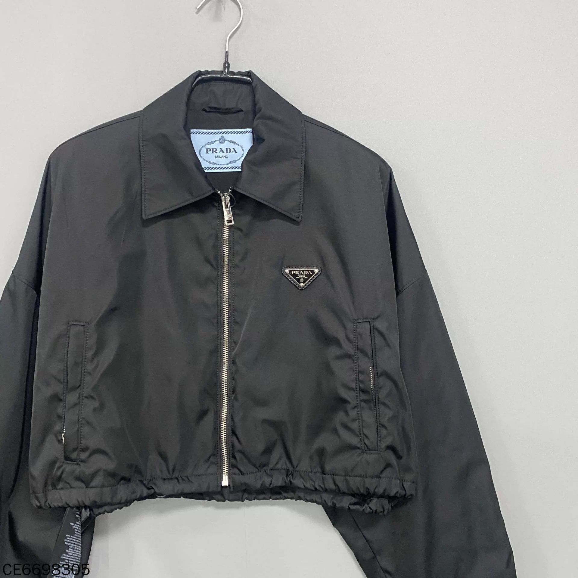 Prada PRADA Re-Nylon Triangle Short Nylon Jacket 40 Size S / US 4 / IT 40 - 2 Thumbnail