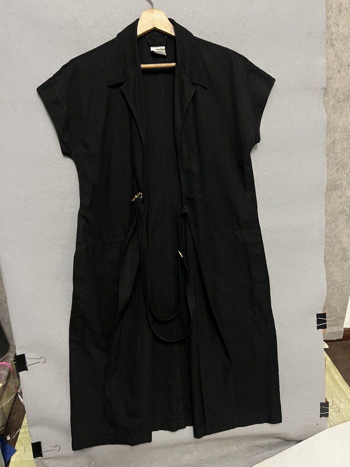 Hermes 539. Hermès Black Wrap Midi Dress with Gold Ring Belt Size 42S - 5 Thumbnail