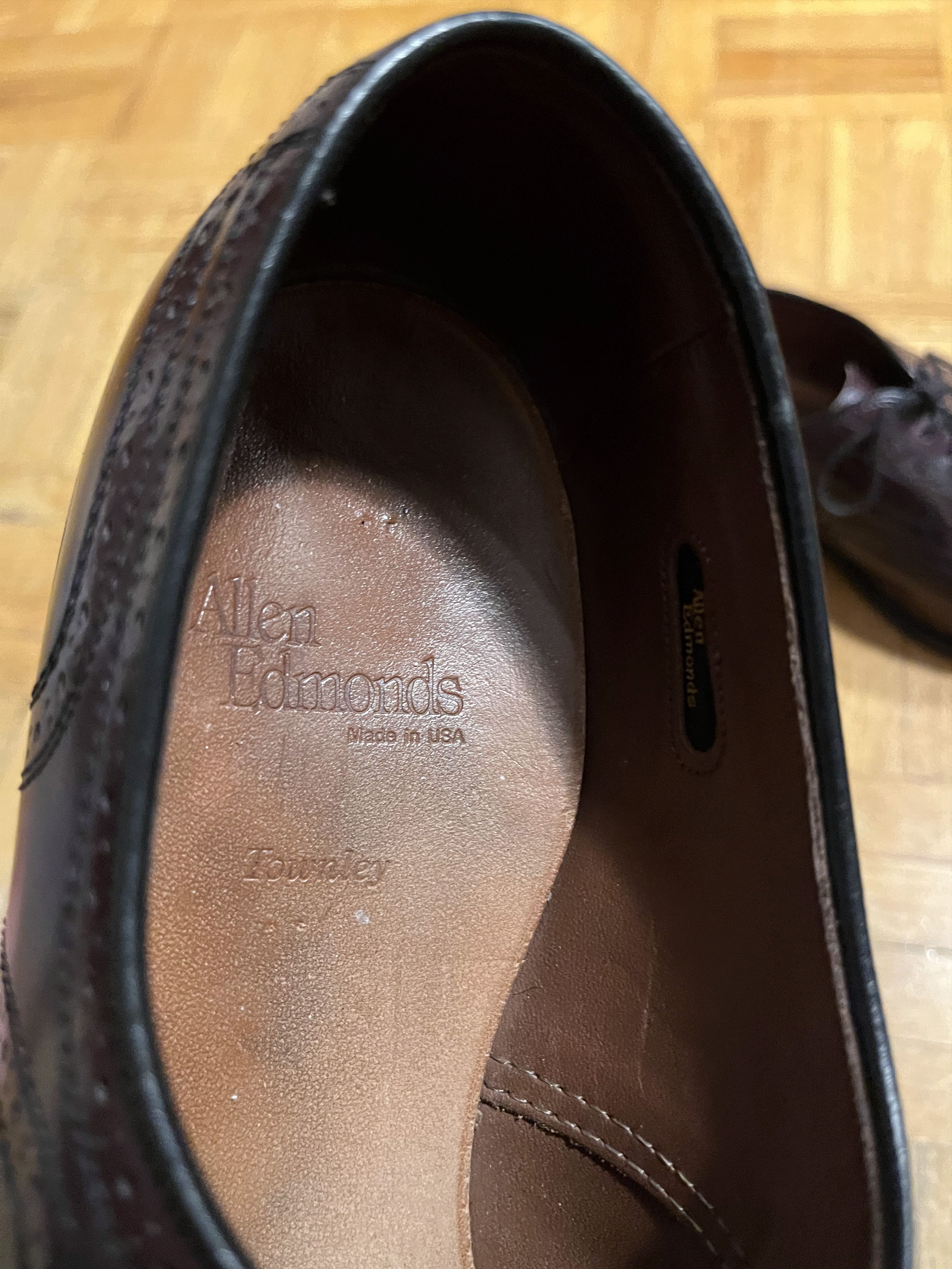 Allen Edmonds Red Allen Edmonds Wingtip Oxford Dress Shoes Size US 9.5 / EU 42-43 - 4 Thumbnail